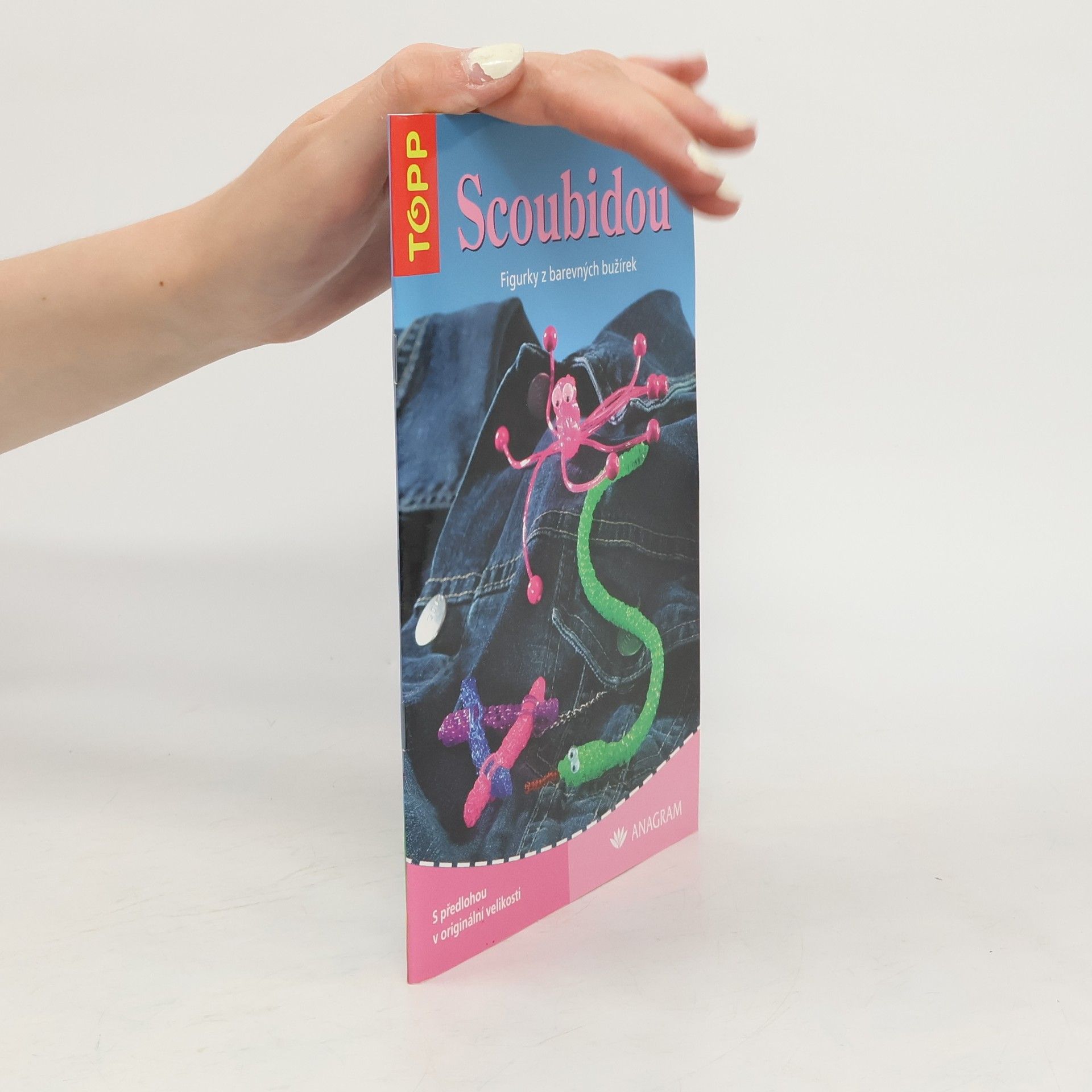 Sabine C. Koch Scoubidou. Figurky z barevných bužírek