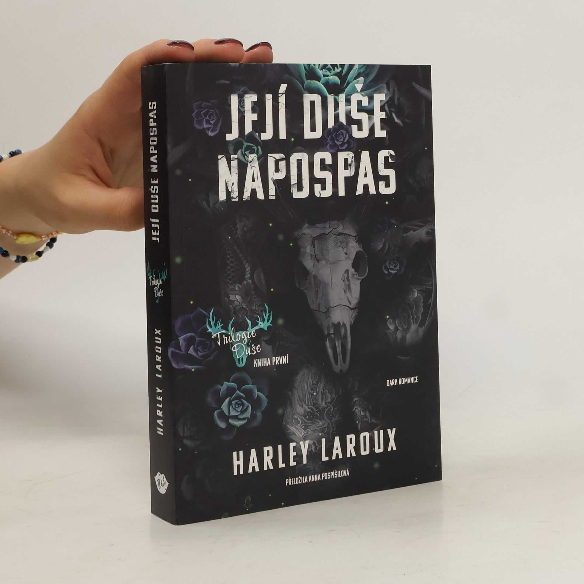Harley Laroux Její duše napospas