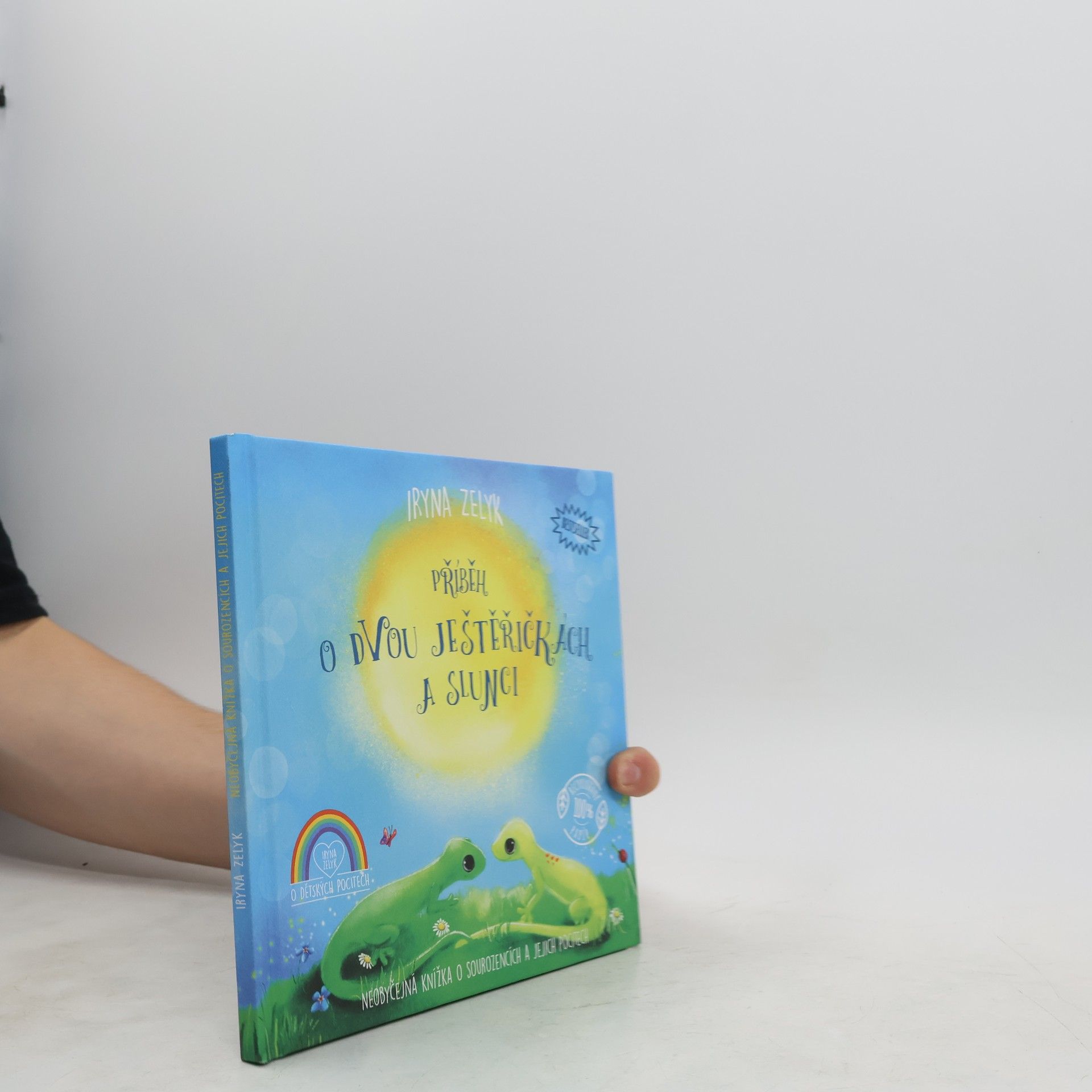 Iryna Zelyk Příběh o dvou ještěřičkách a slunci