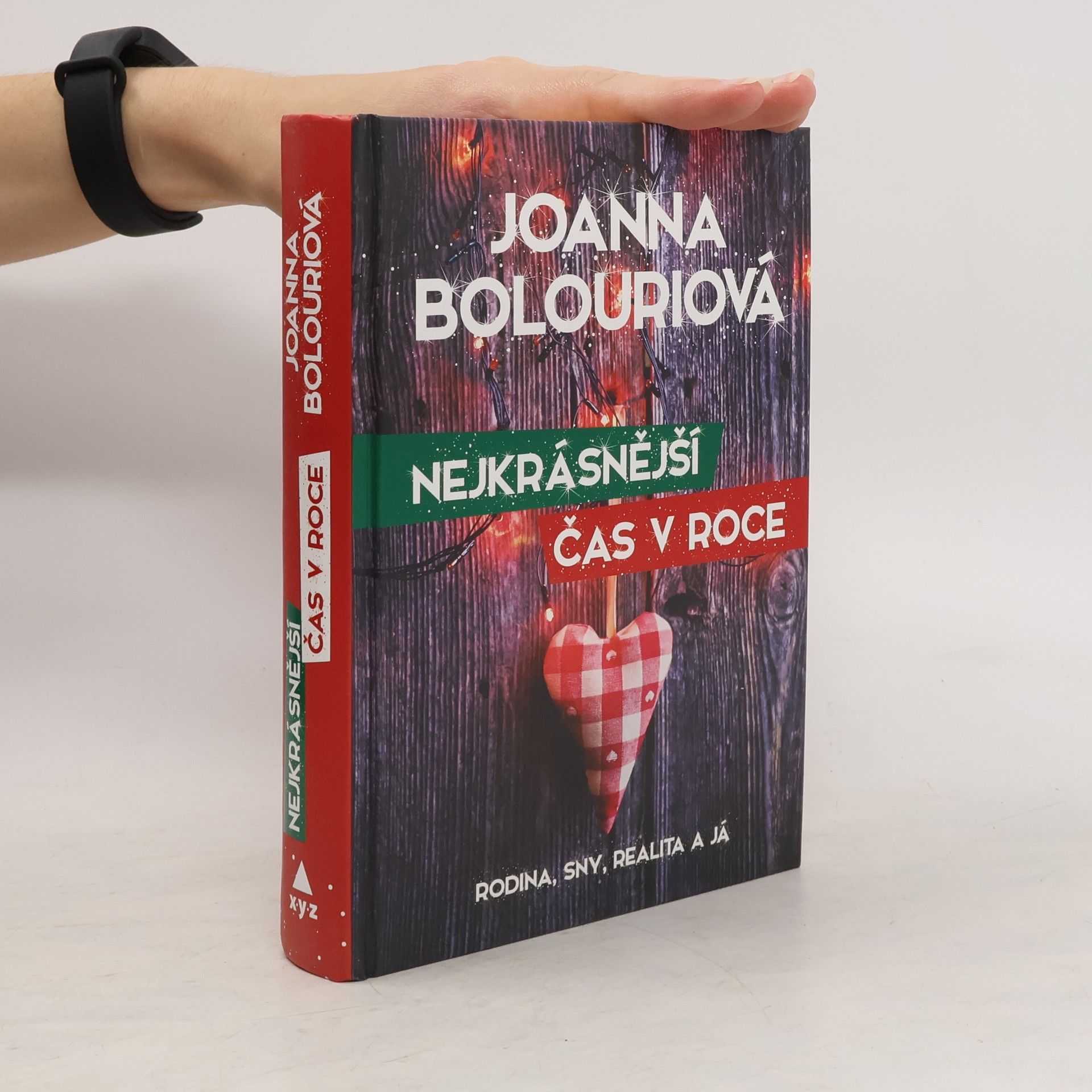 Joanna Bolouri Nejkrásnější čas v roce