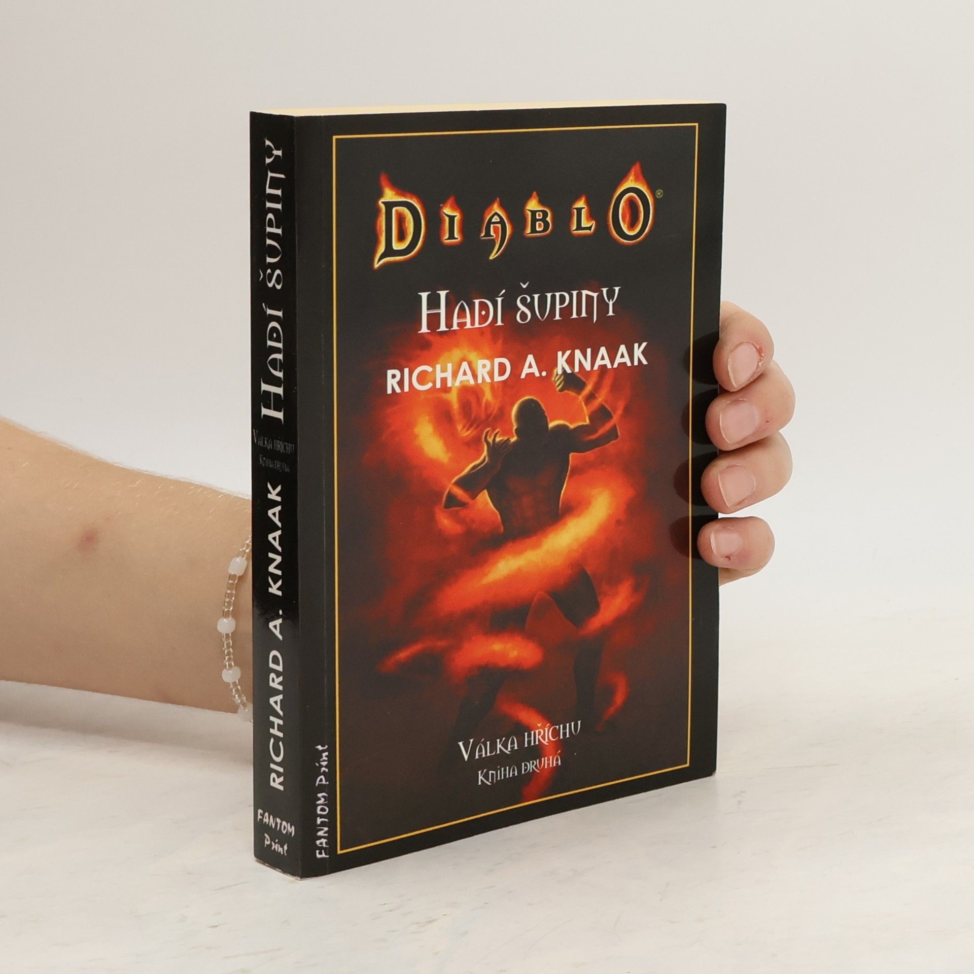 Richard A. Knaak Válka hříchu. Kniha druhá, Hadí šupiny