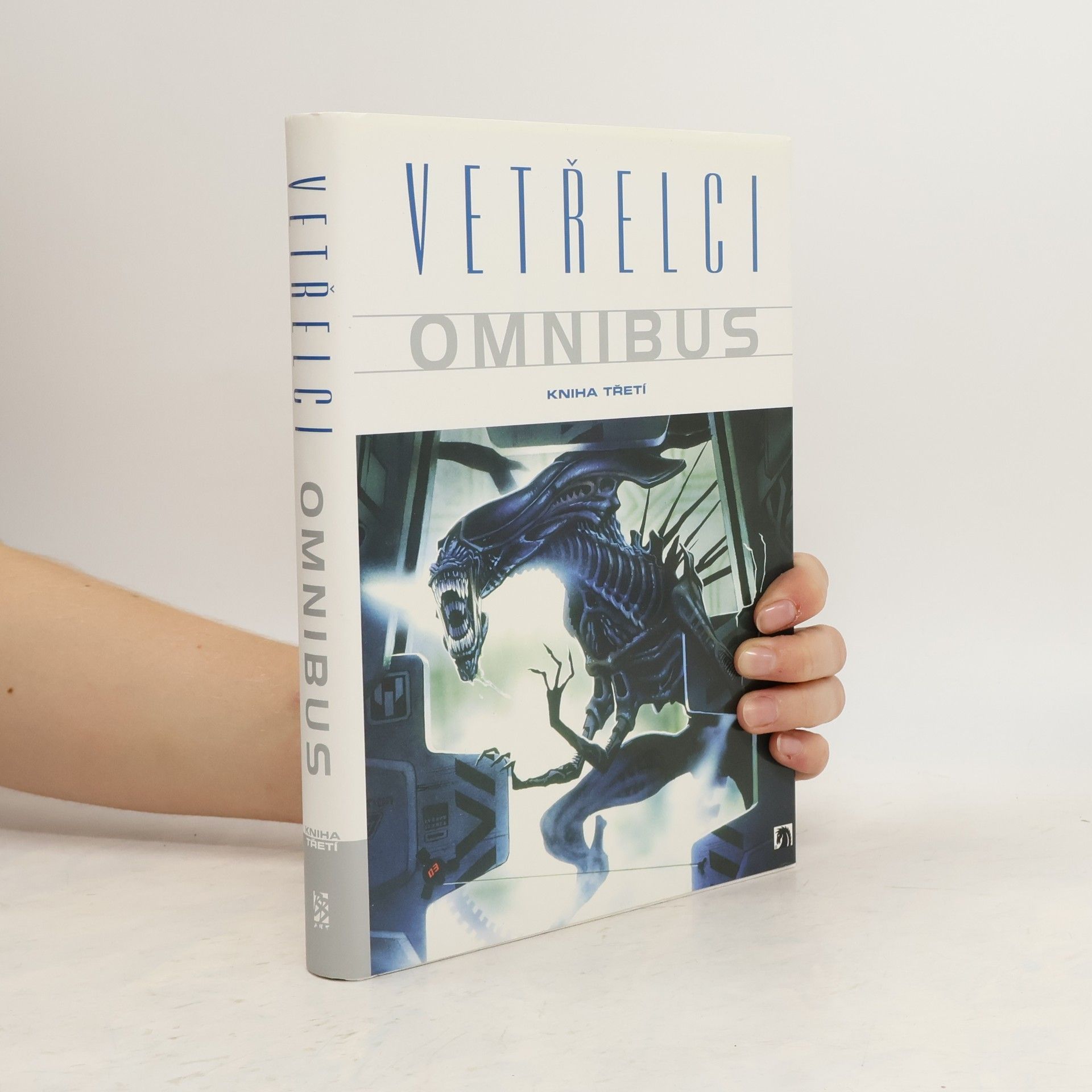 Autores varios Vetřelci omnibus. Kniha třetí
