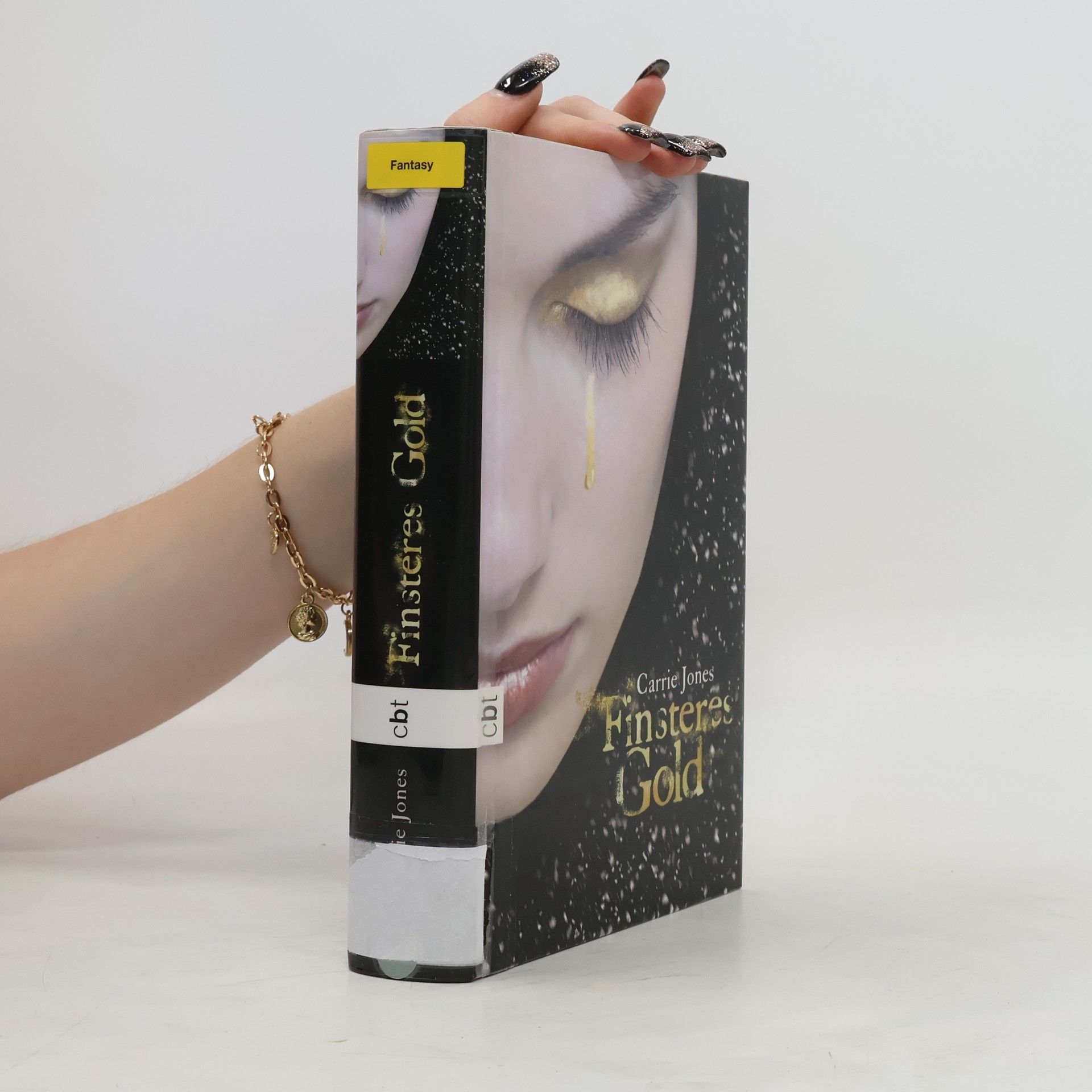 Carrie Jones Finsteres Gold