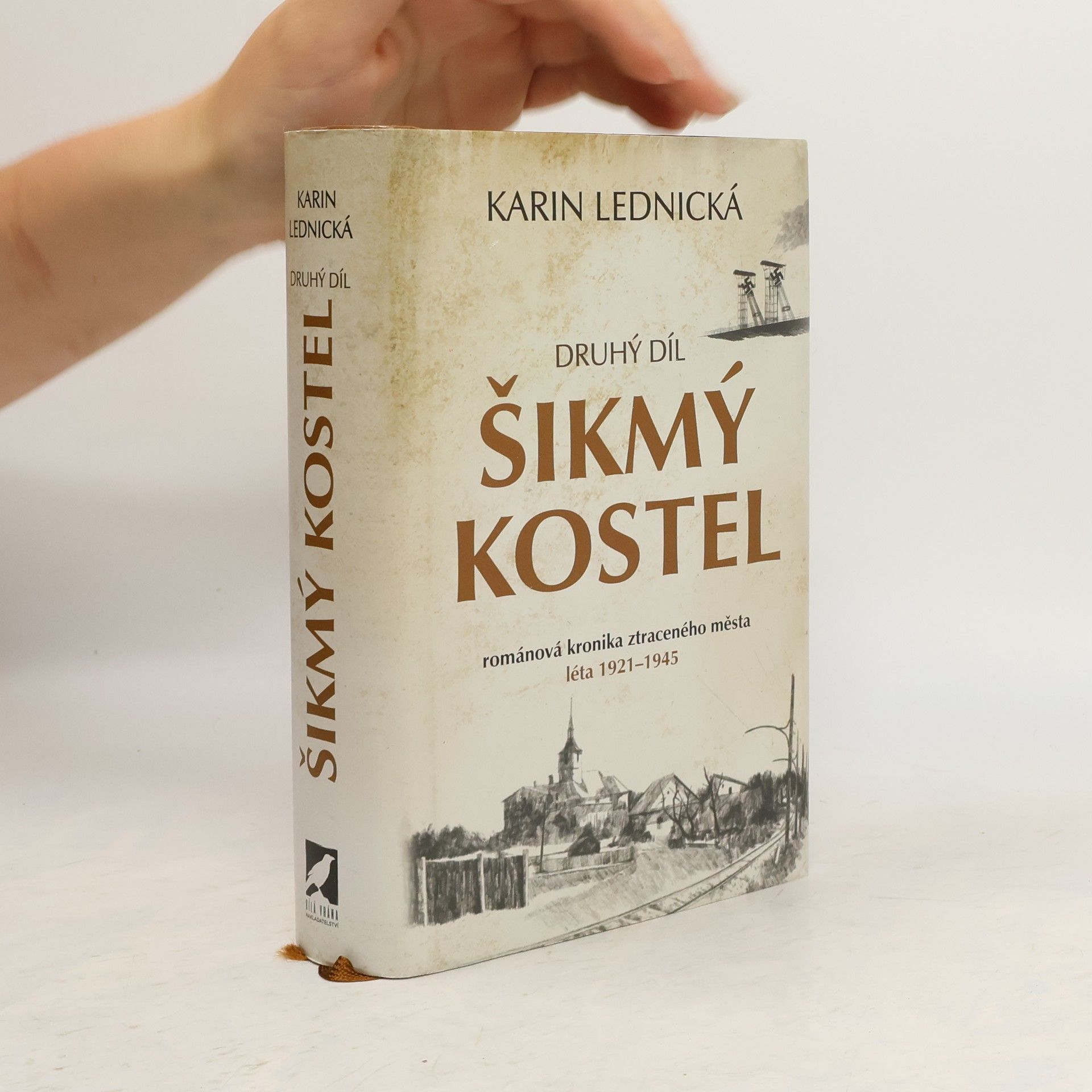 Karin Lednická Šikmý kostel 2