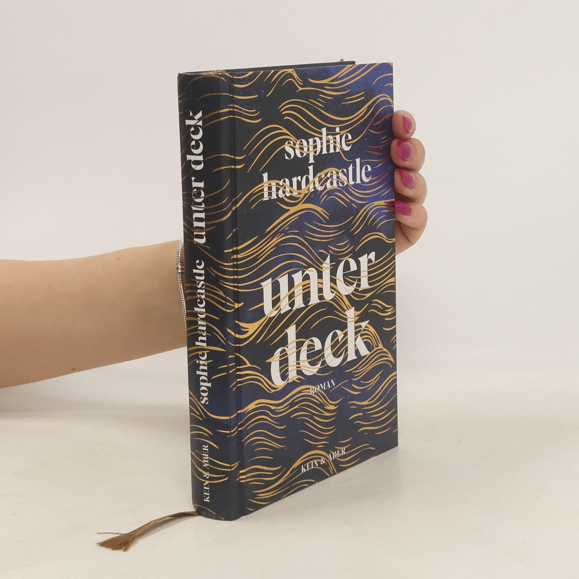 Sophie Hardcastle Unter Deck