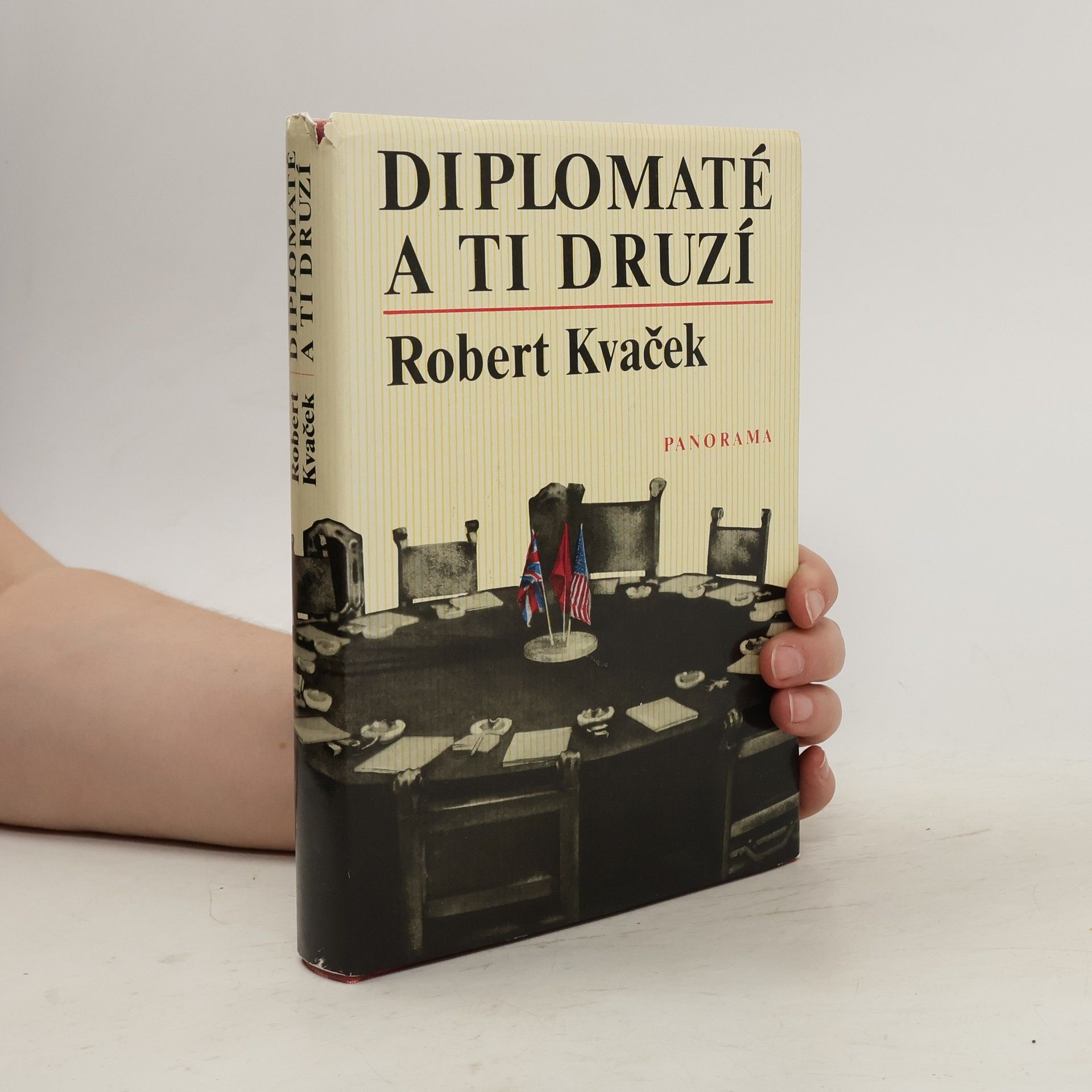 Robert Kvaček Diplomaté a ti druzí