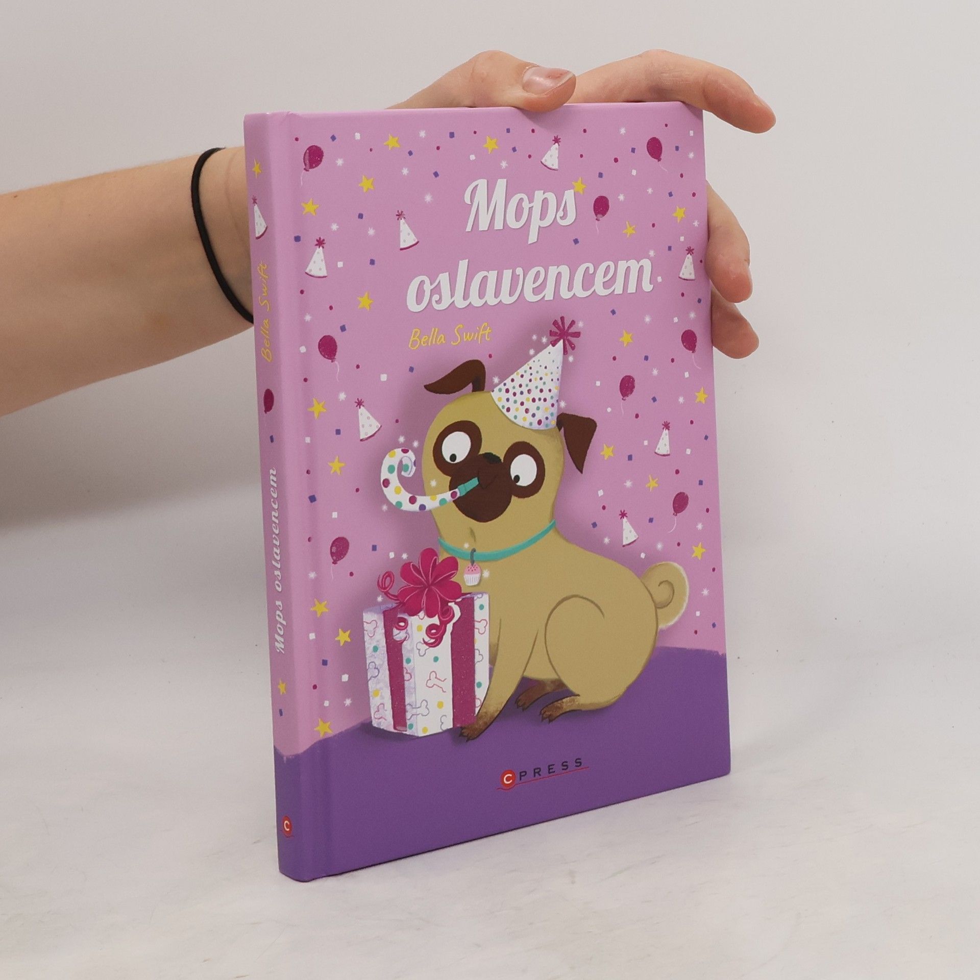 Bella Swift Mops oslavencem