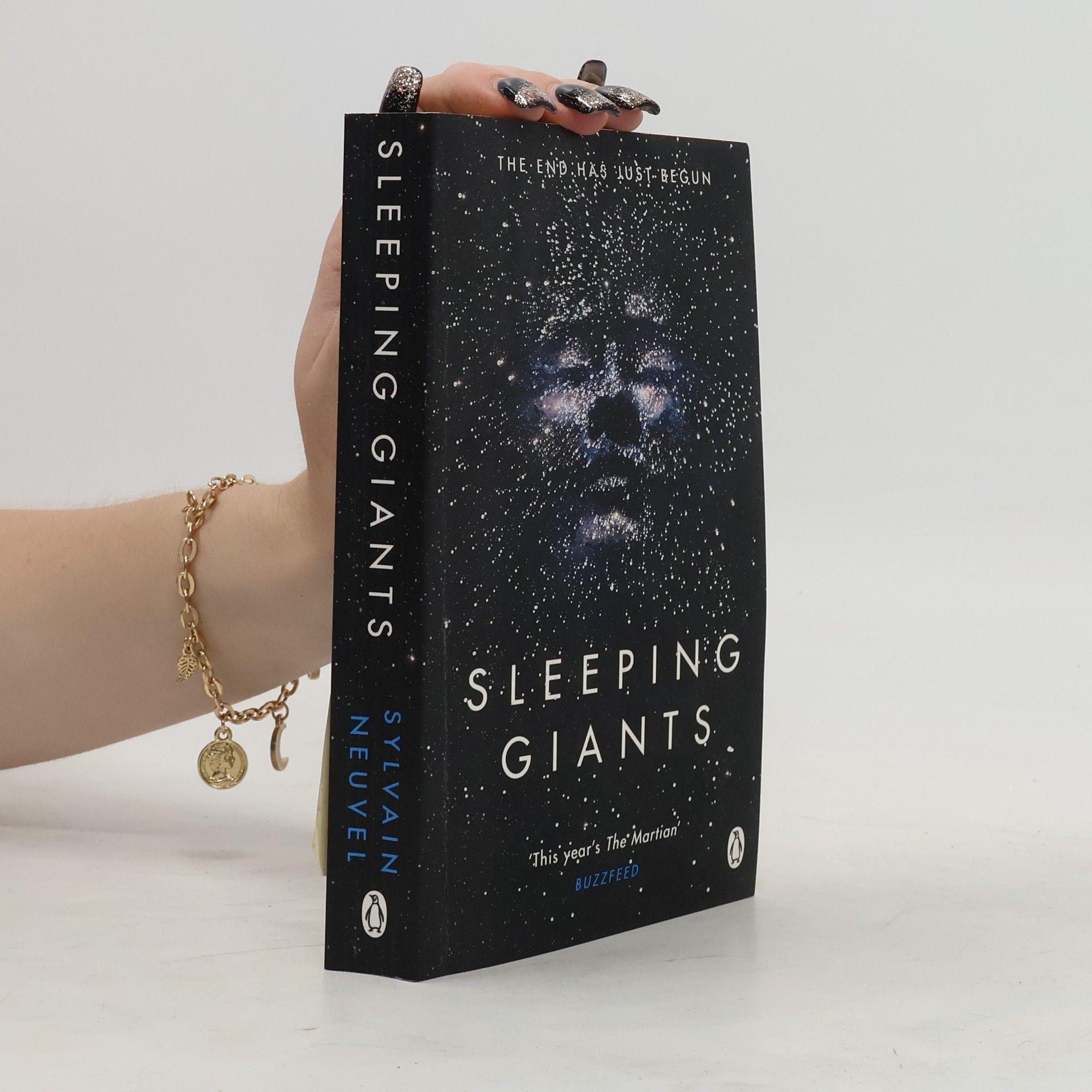 Sylvain Neuvel Sleeping giants