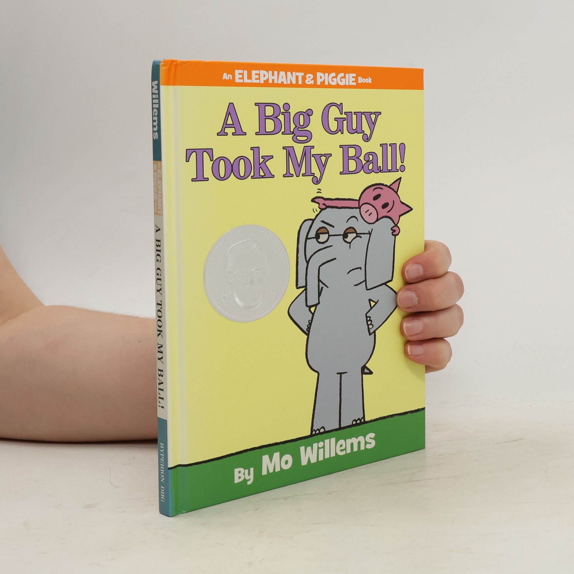 Mo Willems A Big Guy Took My Ball!