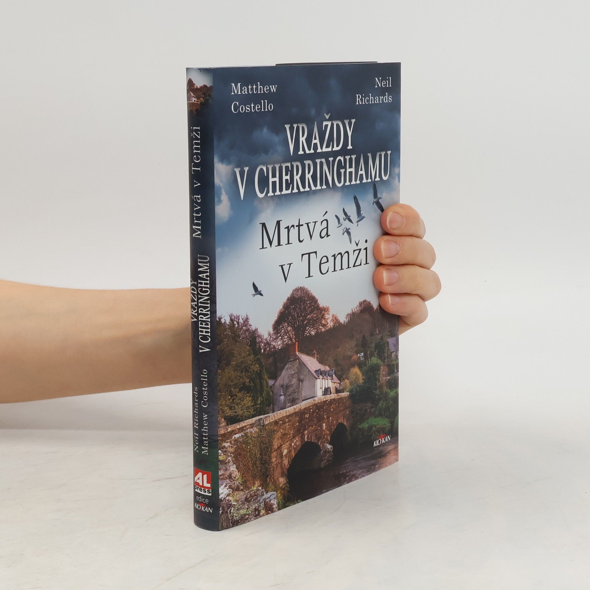 Matthew J. Costello Mrtvá v Temži