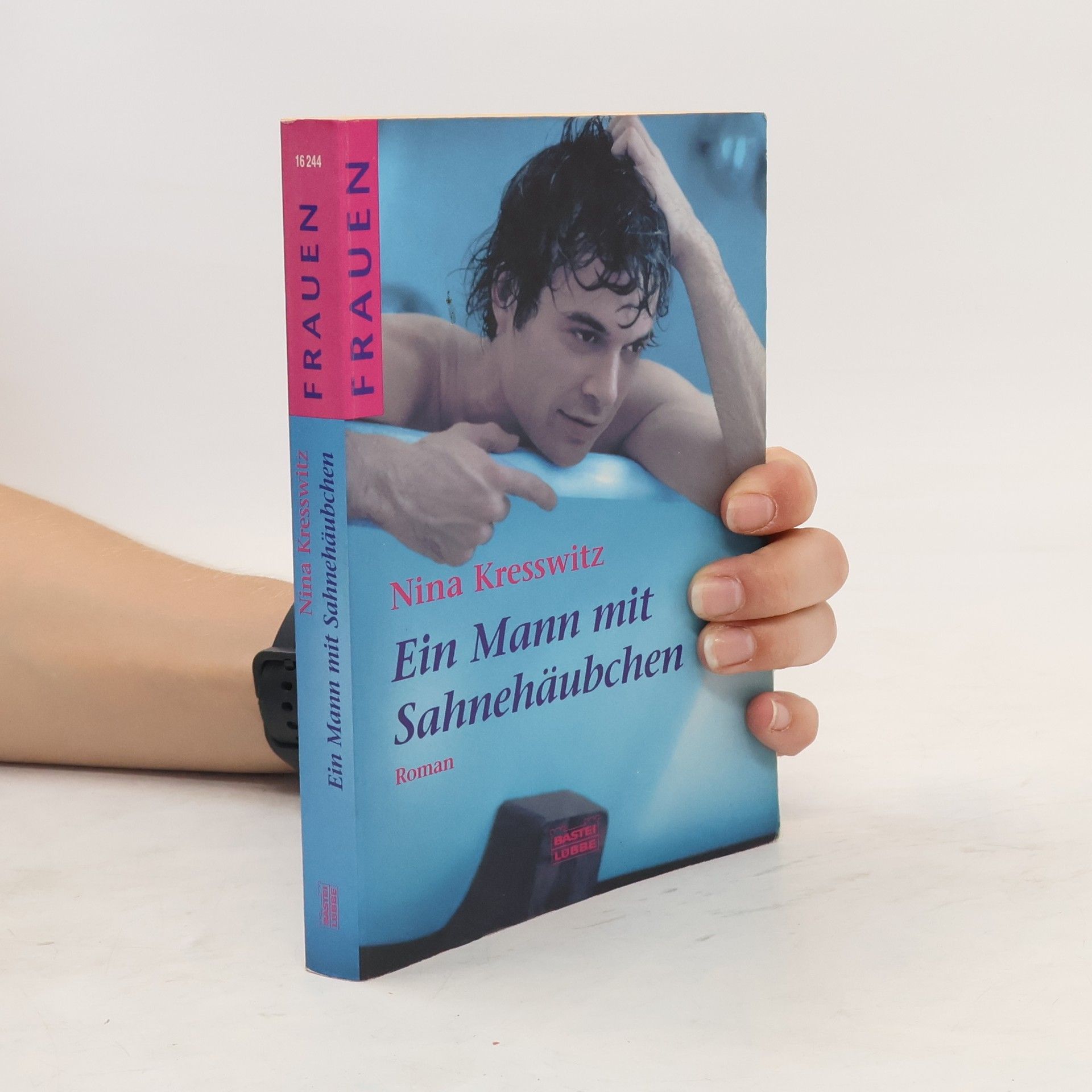 Nina Kresswitz Ein Mann mit Sahnehäubchen