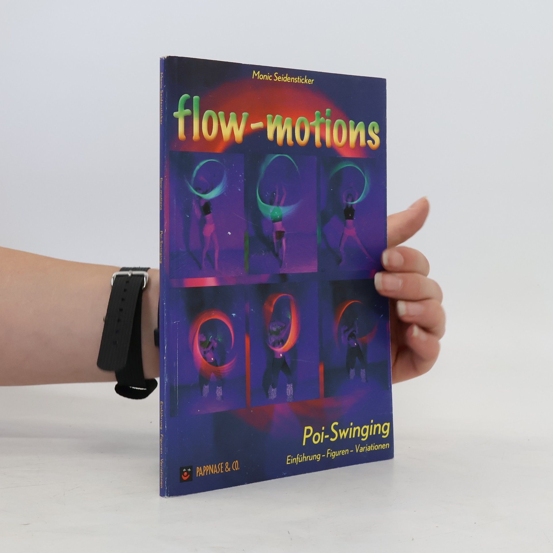 Monic Seidensticker Flow-motions Poi-Swinging