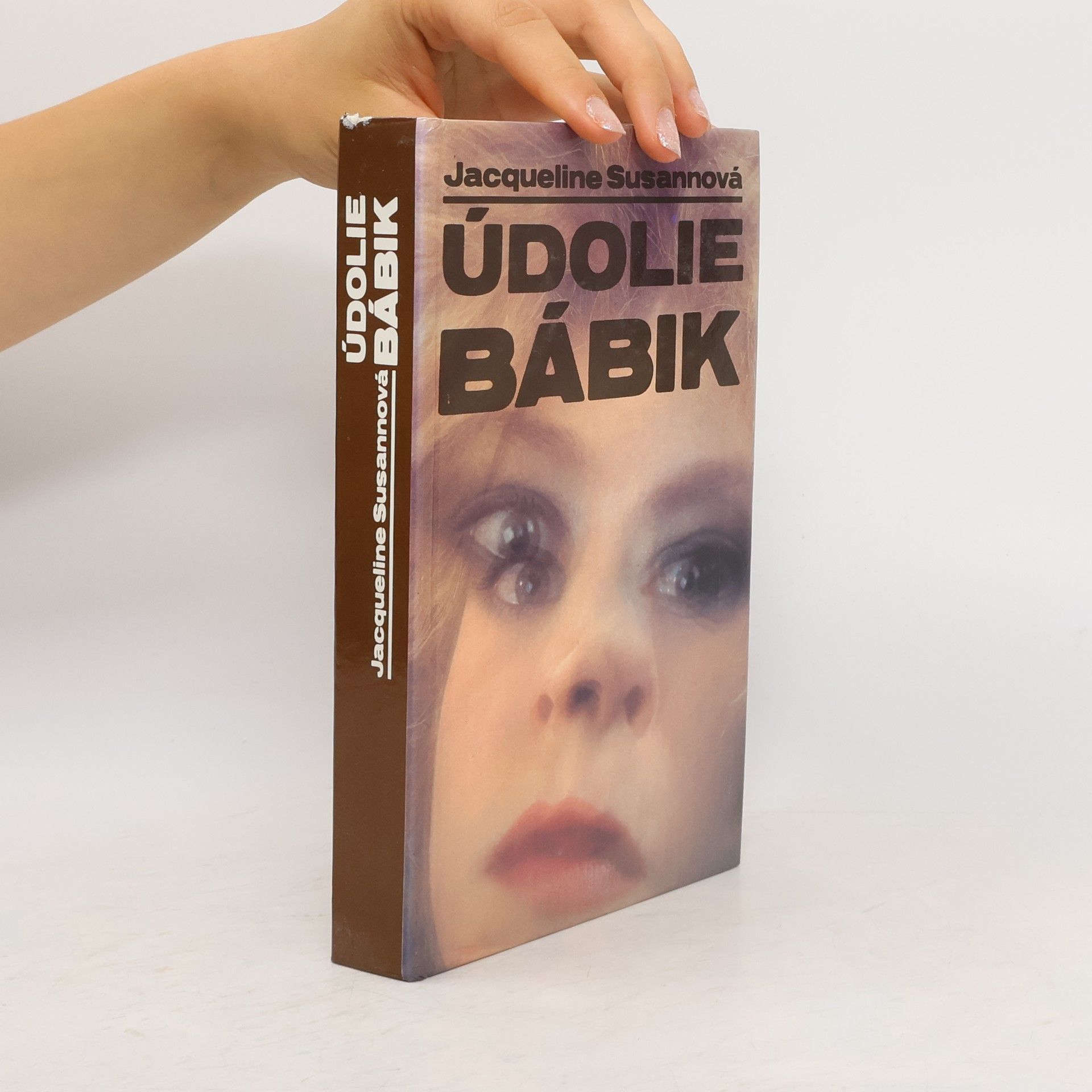 Jacqueline Susann Údolie bábik