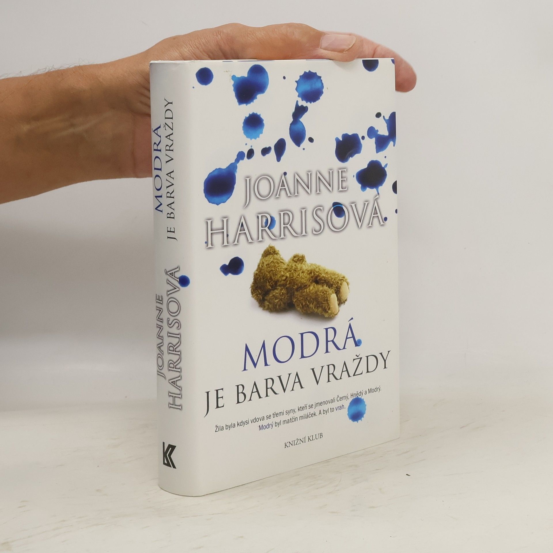 Joanne Harris Modrá je barva vraždy