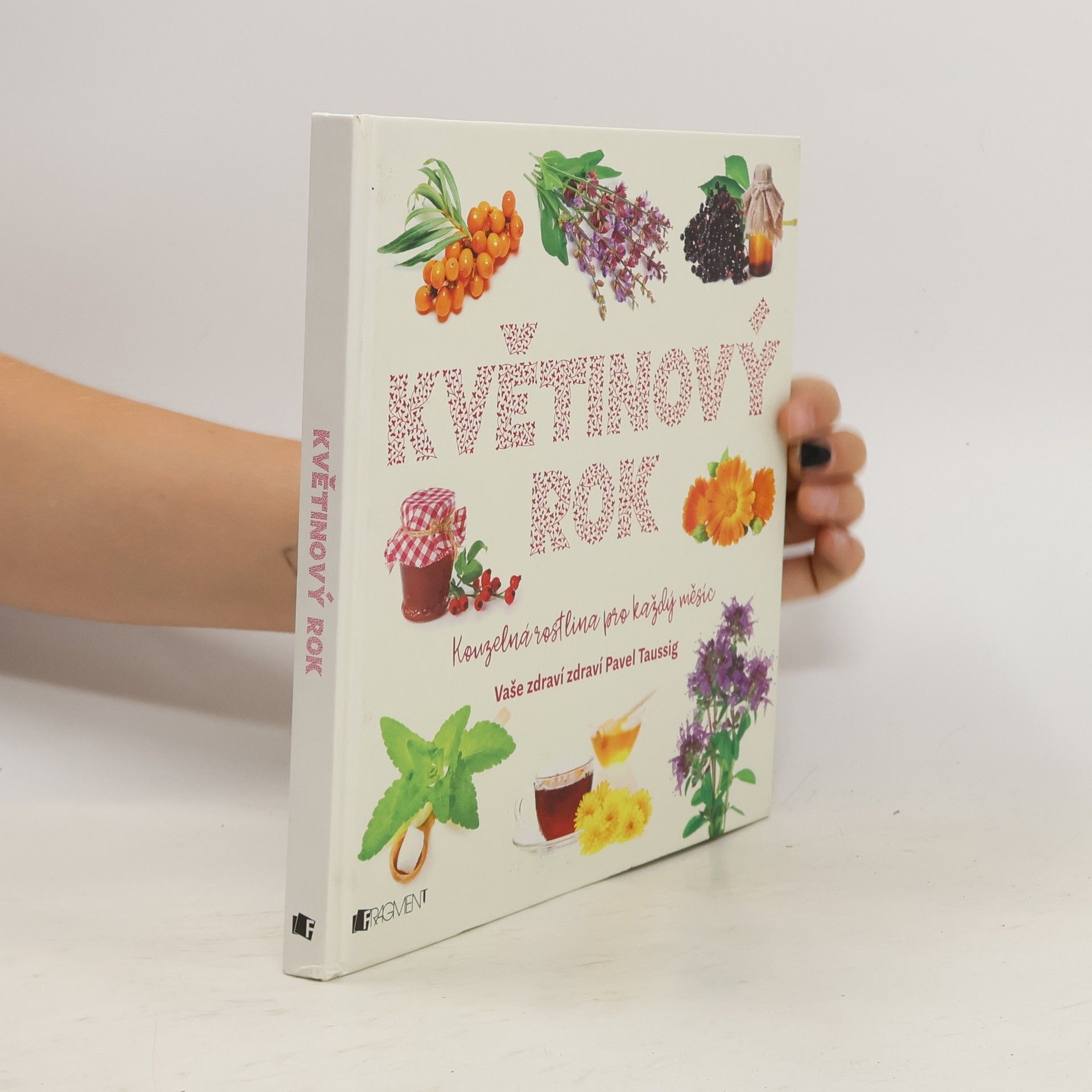 Květinový rok: Kouzelná rostlina pro každý měsíc