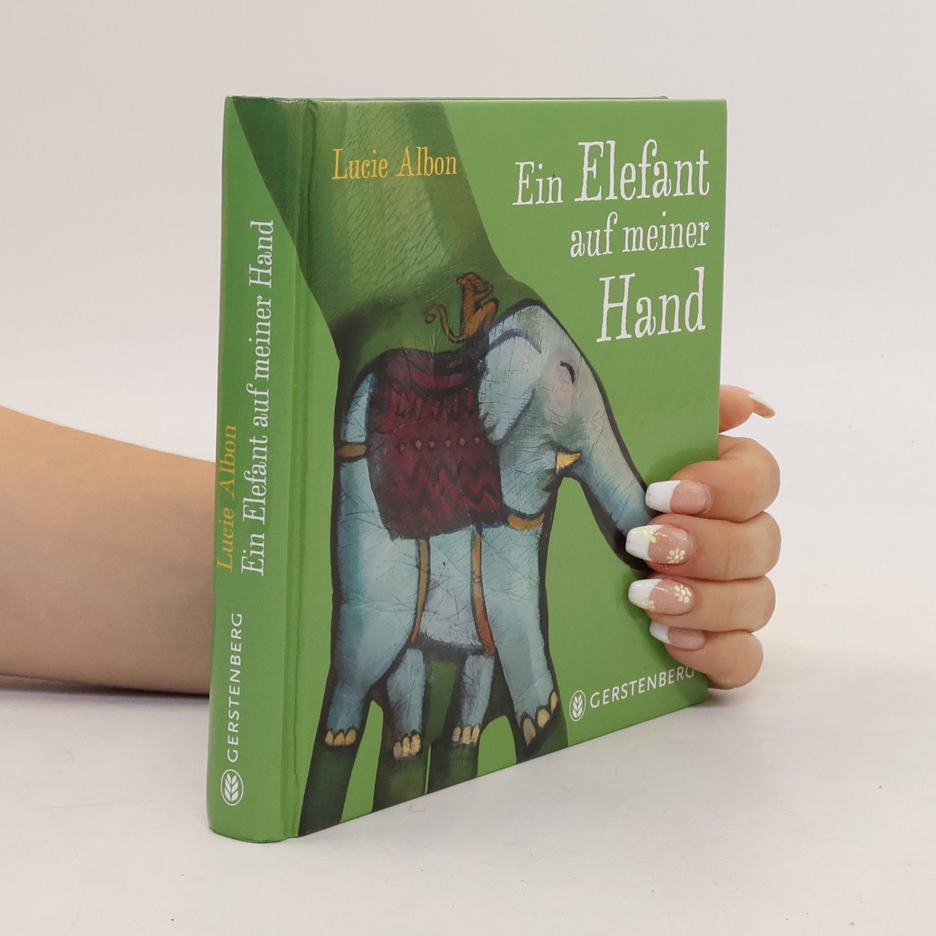 Lucie Albon Ein Elefant auf meiner Hand