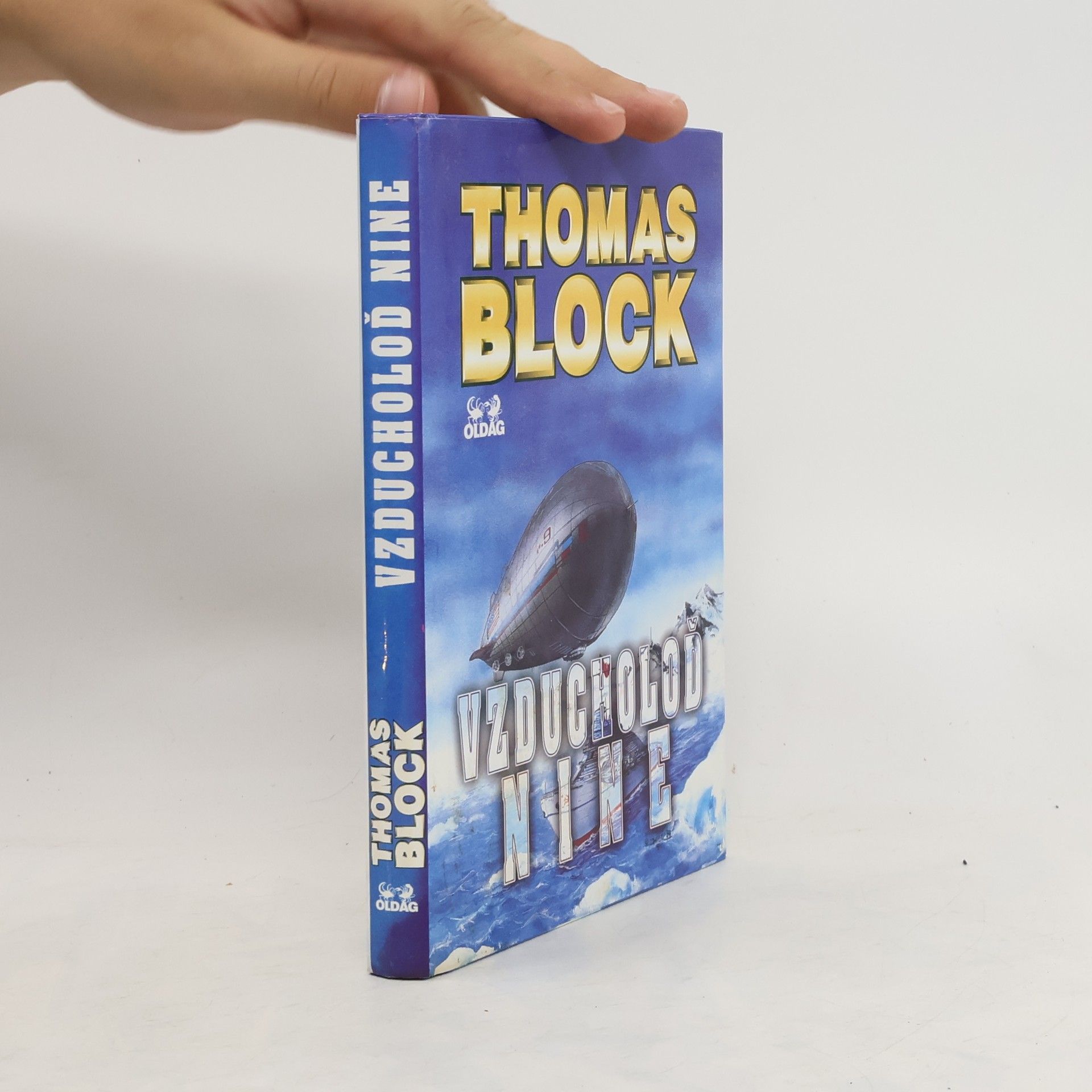 Thomas Block Vzducholoď Nine
