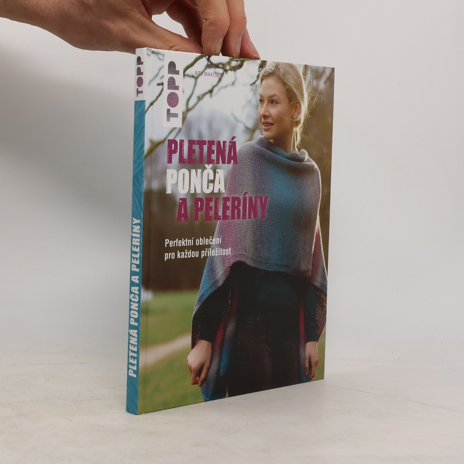 Autores varios TOPP Pletená ponča a peleríny