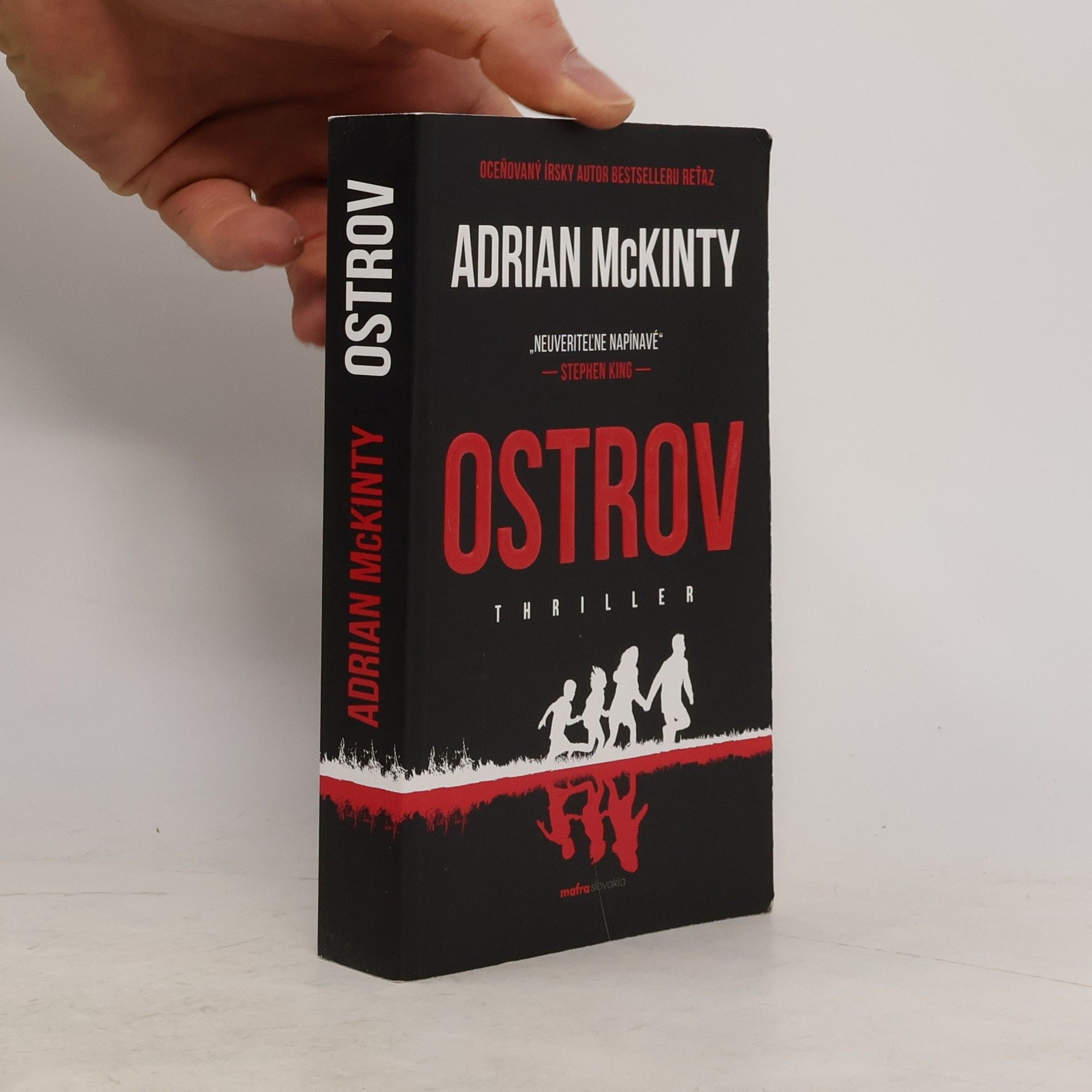 Adrian McKinty Ostrov