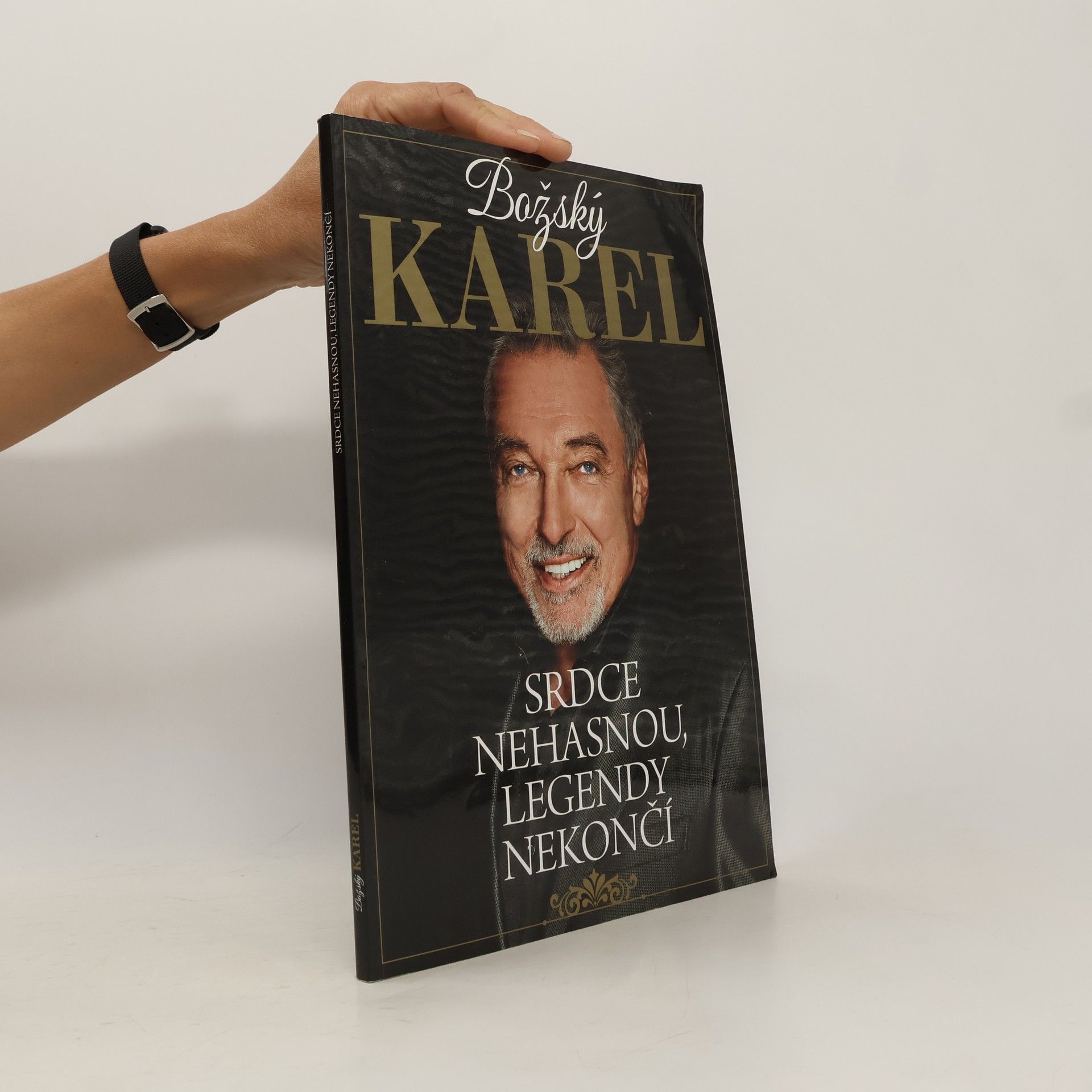 Petr Stránský Božský Karel: Srdce nehasnou, legendy nekončí