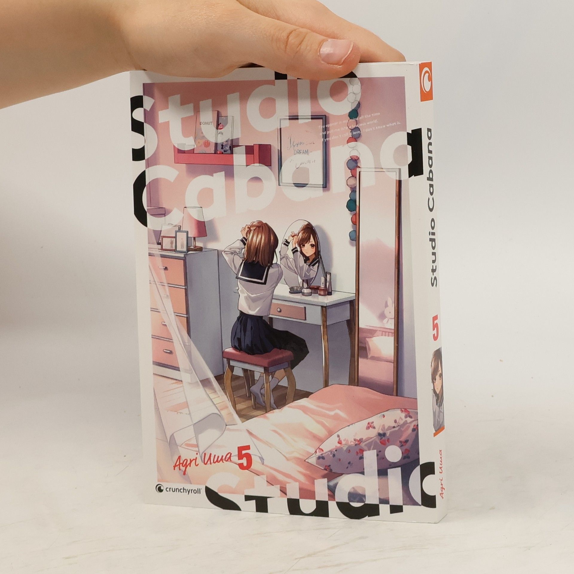 Aguri Uma Studio Cabana 5