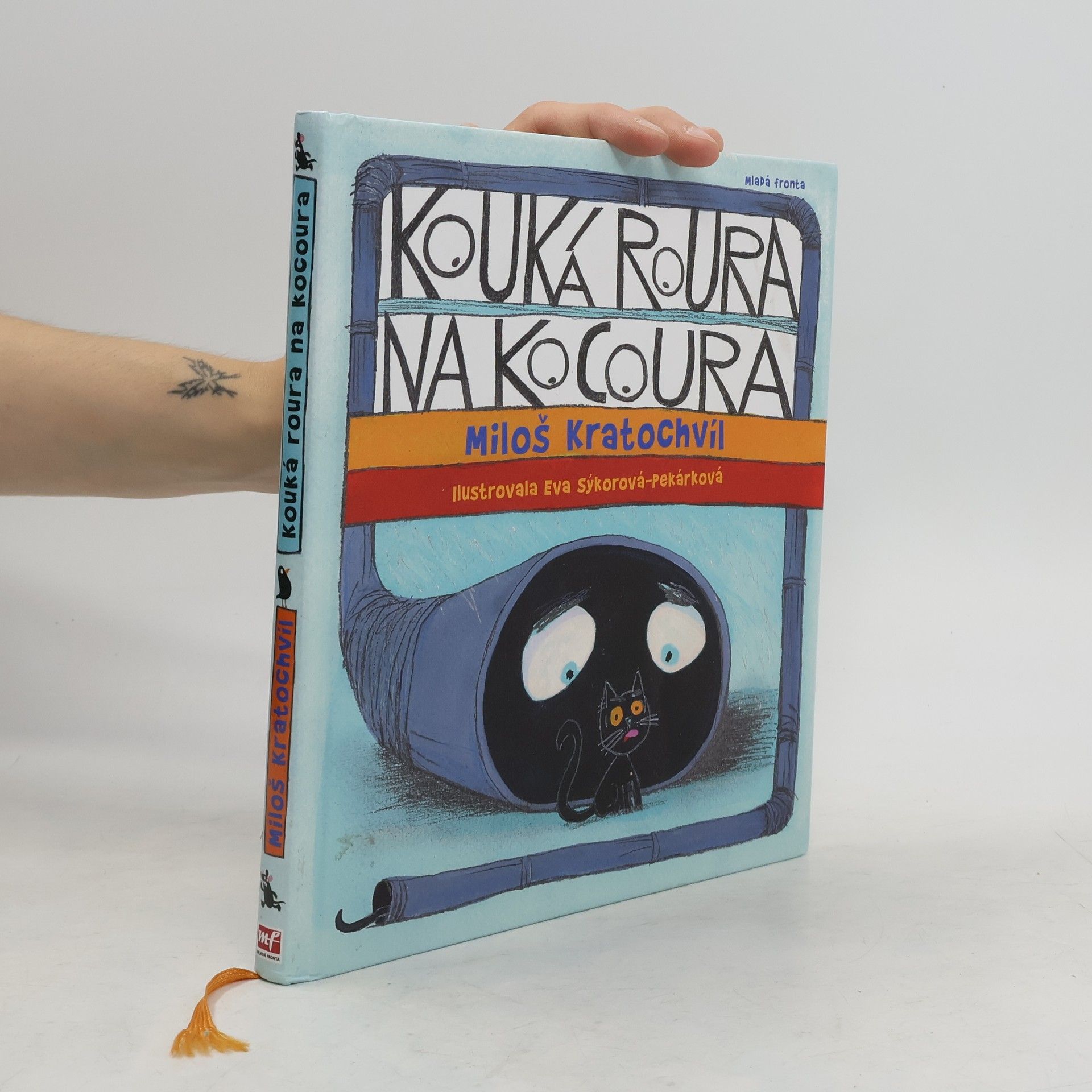 Miloš V. Kratochvíl Kouká roura na kocoura: Bláznivé básničky 2