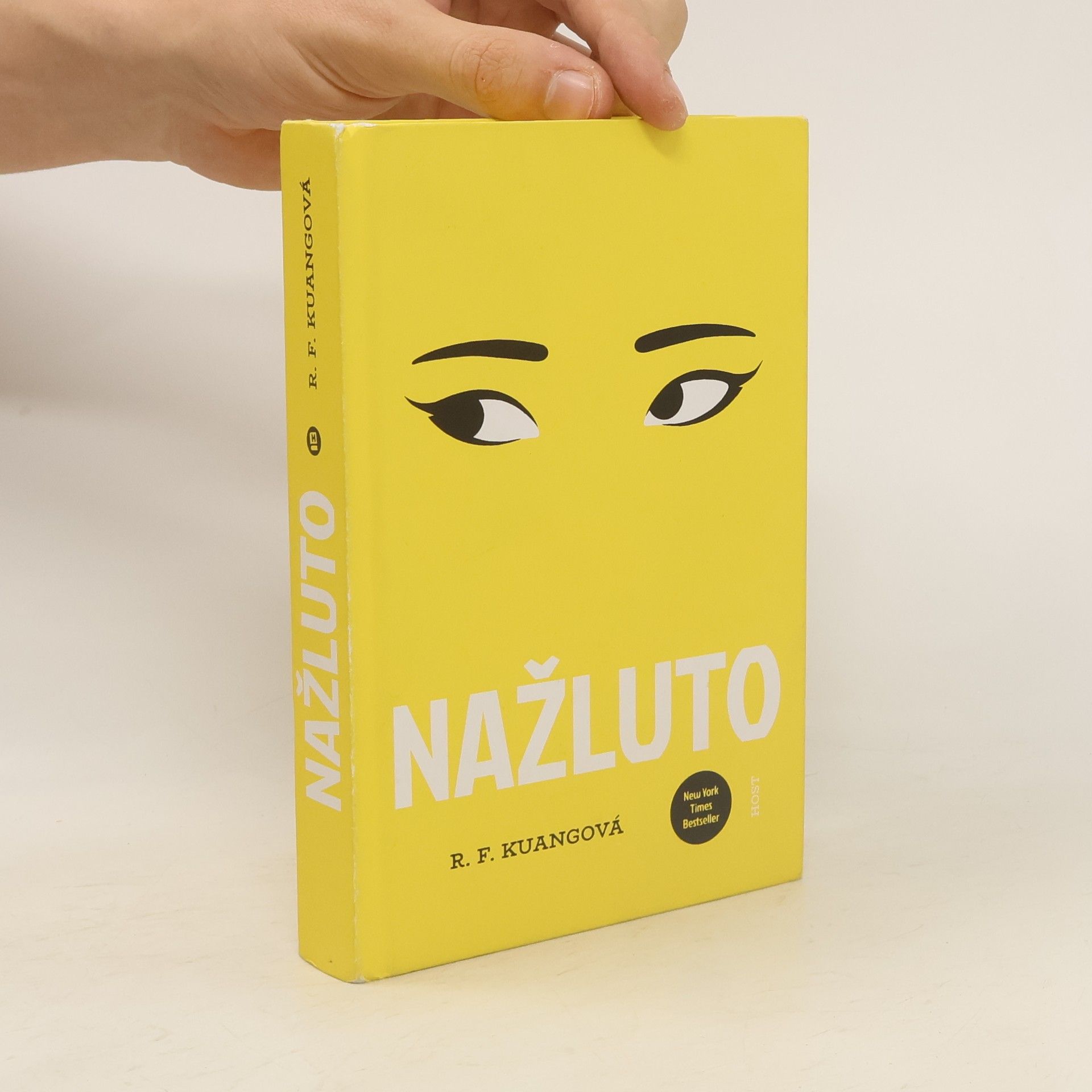 R. F. Kuang Nažluto