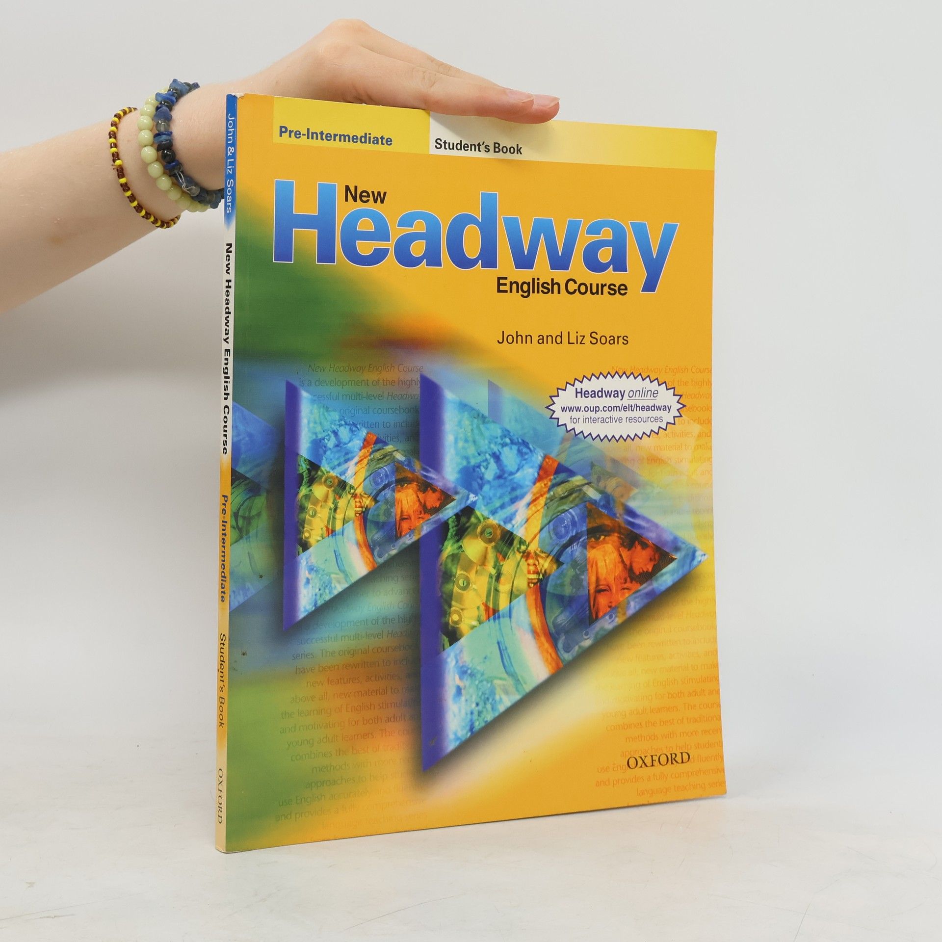 John Soars New Headway English Course. Pre-Intermediate Student's Book