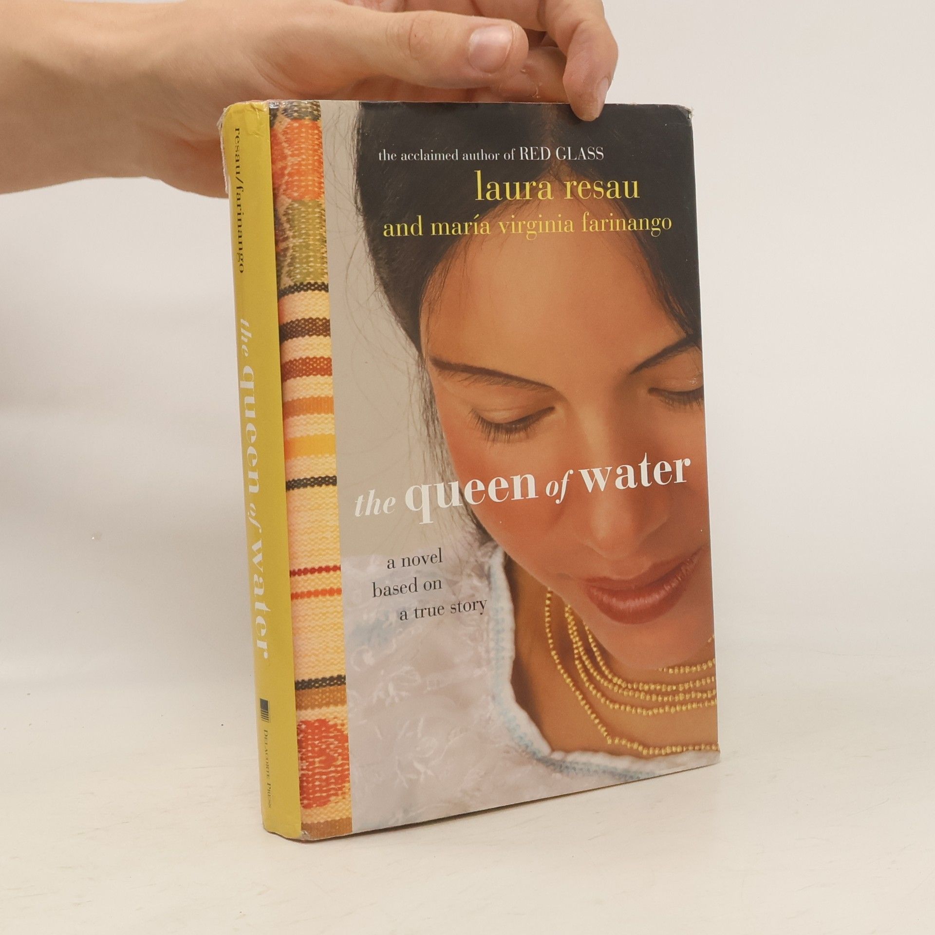 Laura Resau The Queen of Water