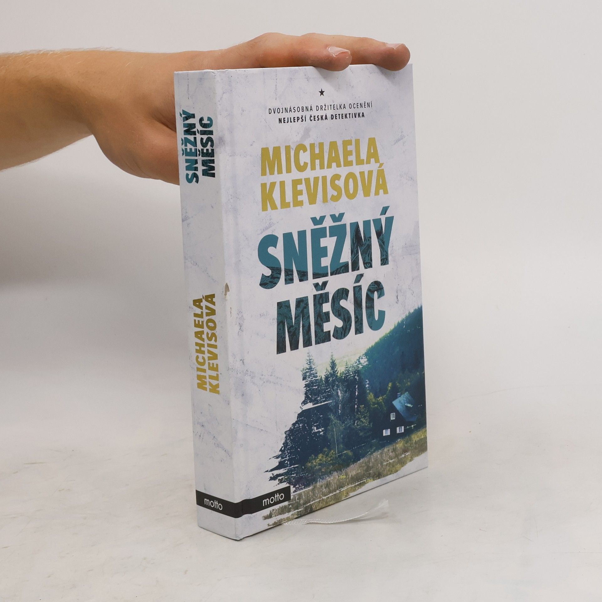Michaela Klevisová Sněžný měsíc