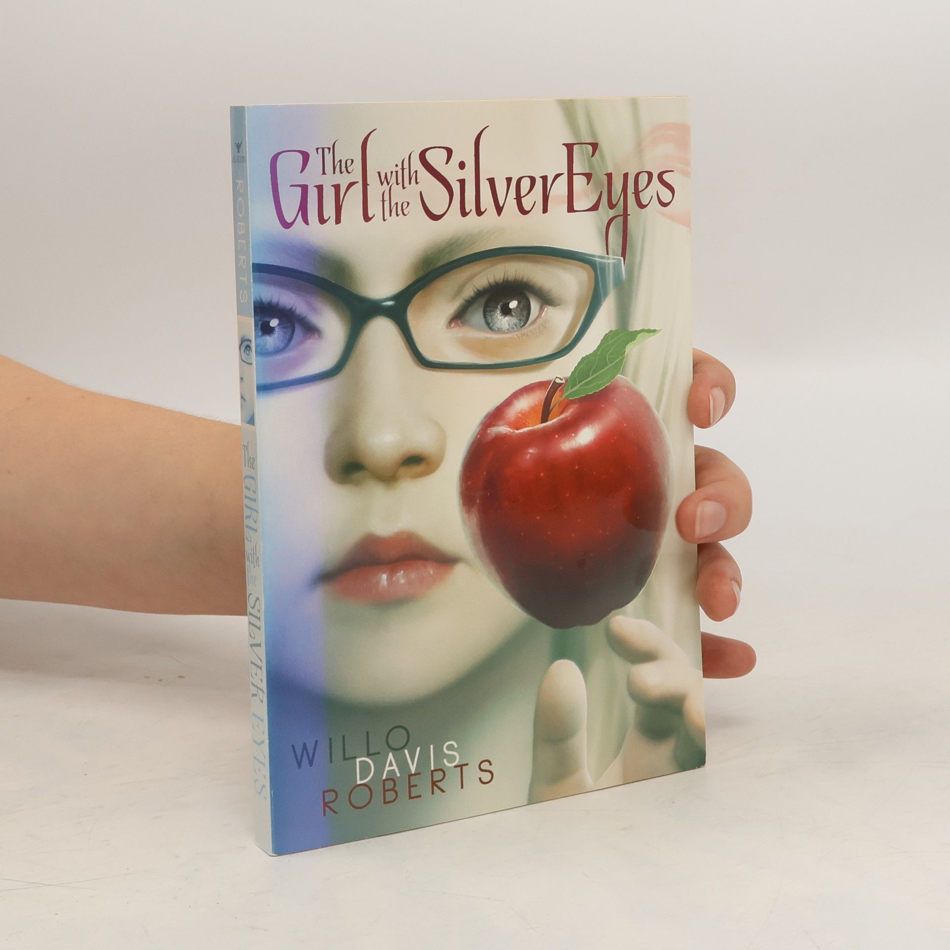 Willo Davis Roberts The Girl with the Silver Eyes