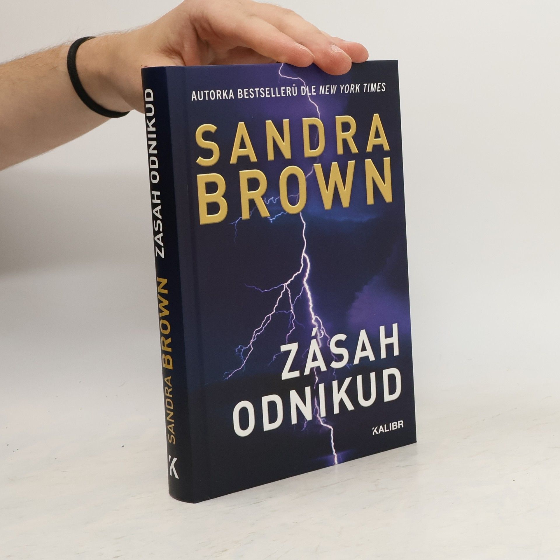 Sandra Brown Zásah odnikud