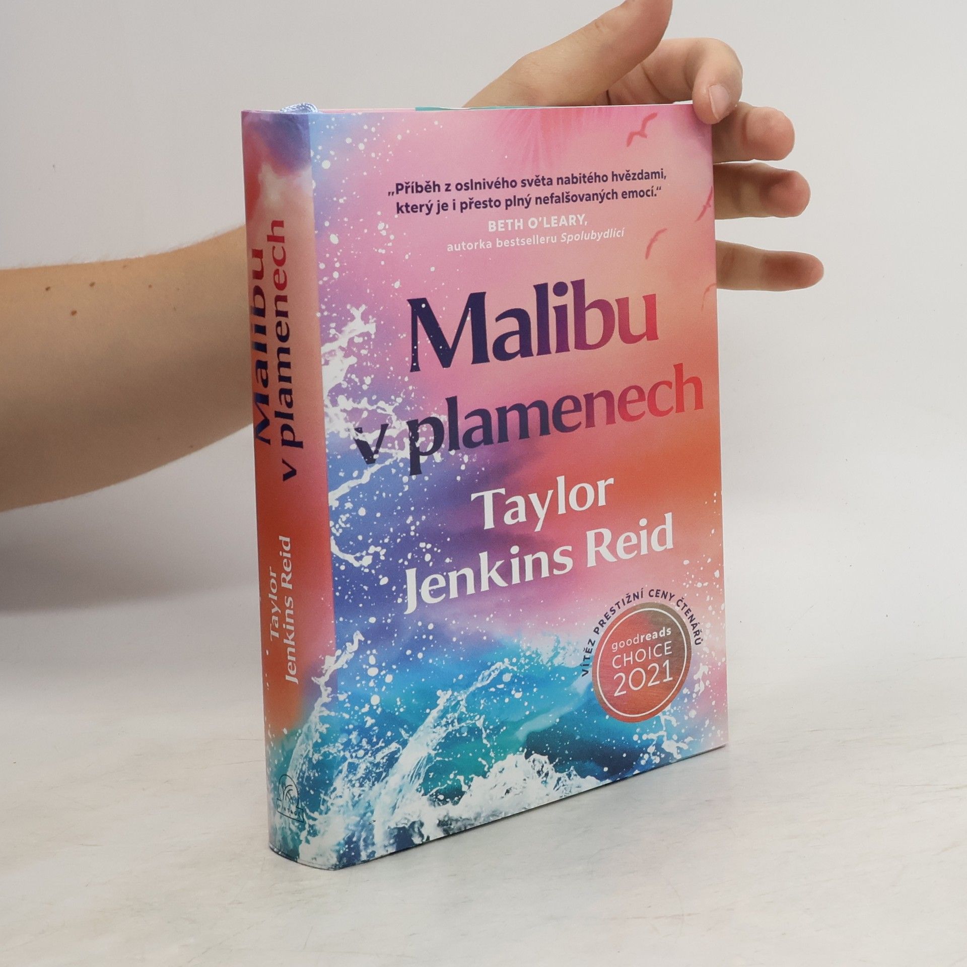 Taylor Jenkins Reid Malibu v plamenech