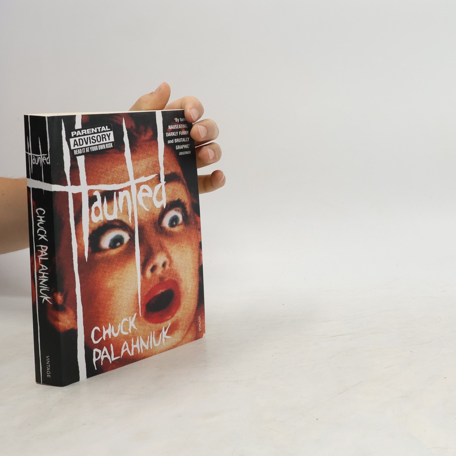 Chuck Palahniuk Haunted