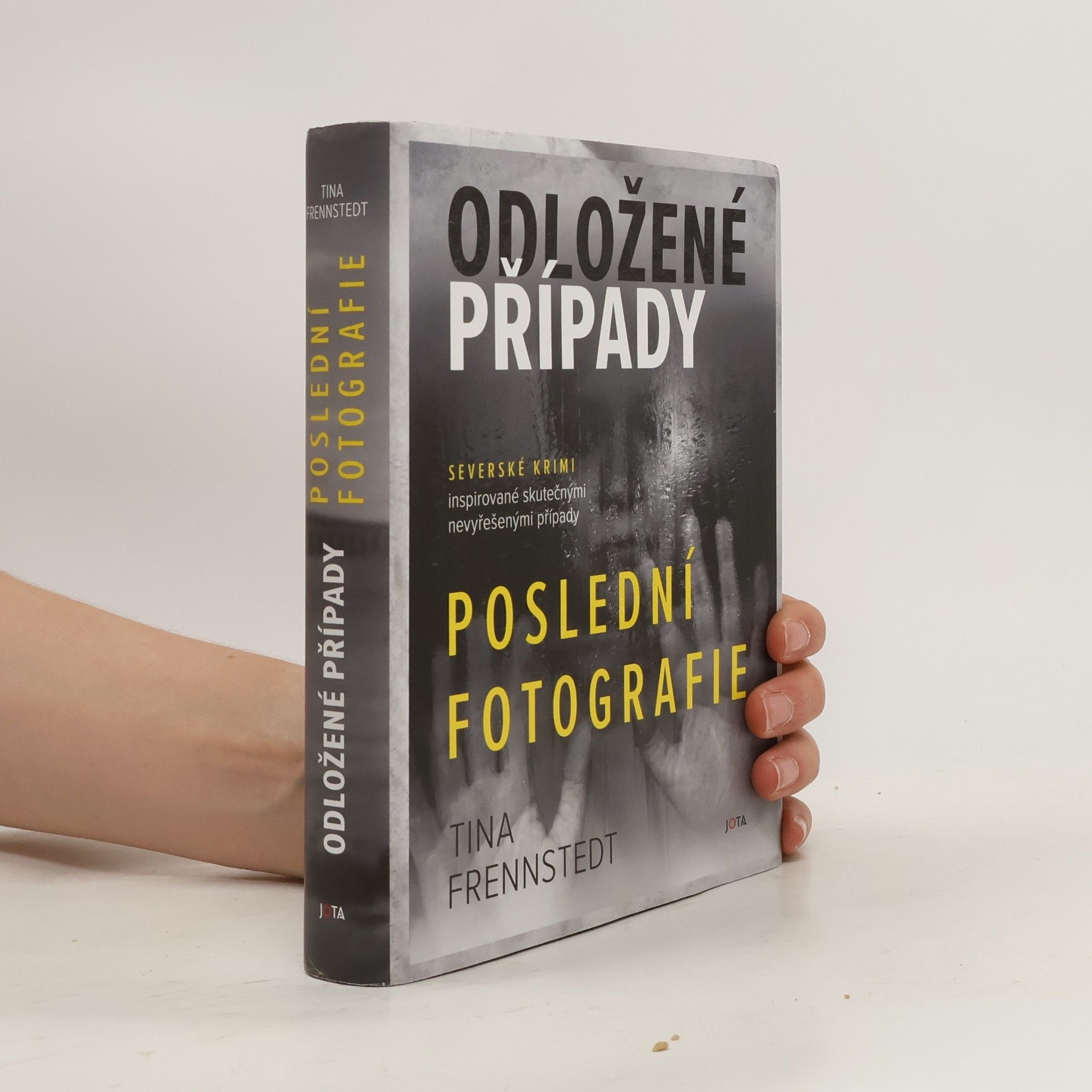 Tina Frennstedt Odložené případy. Poslední fotografie
