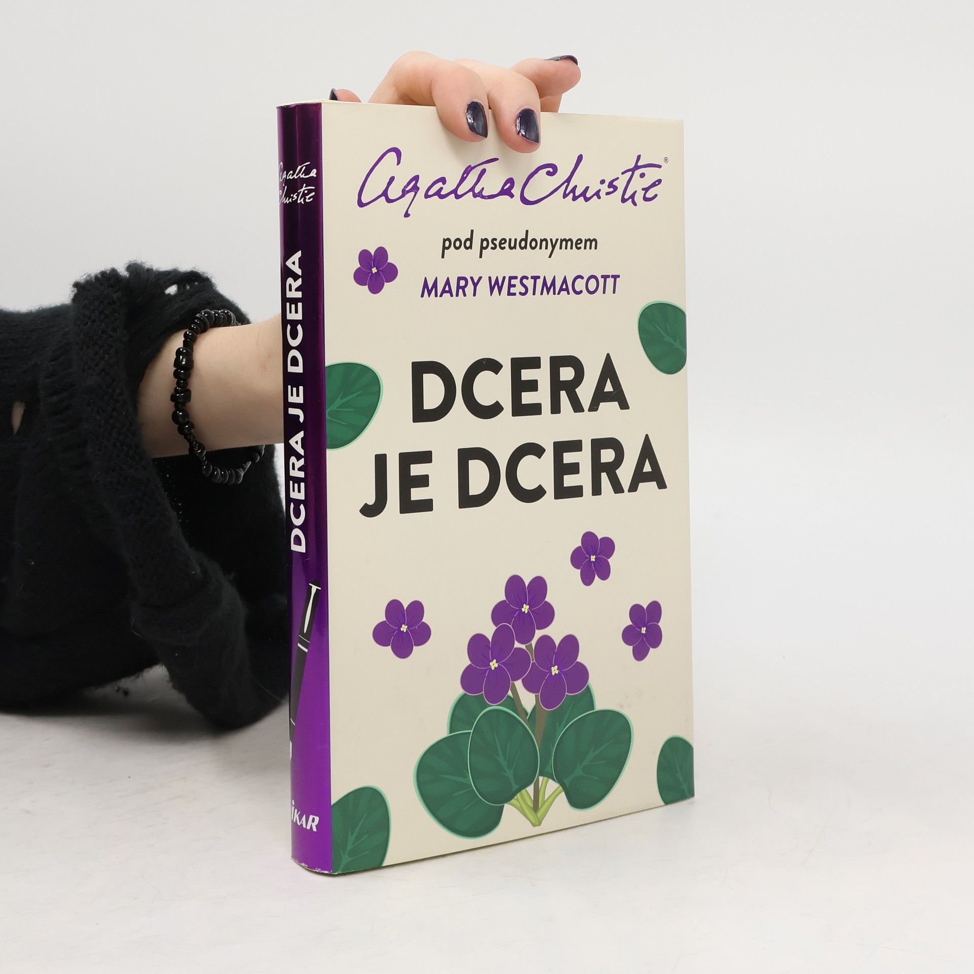 Agatha Christie Dcera je dcera