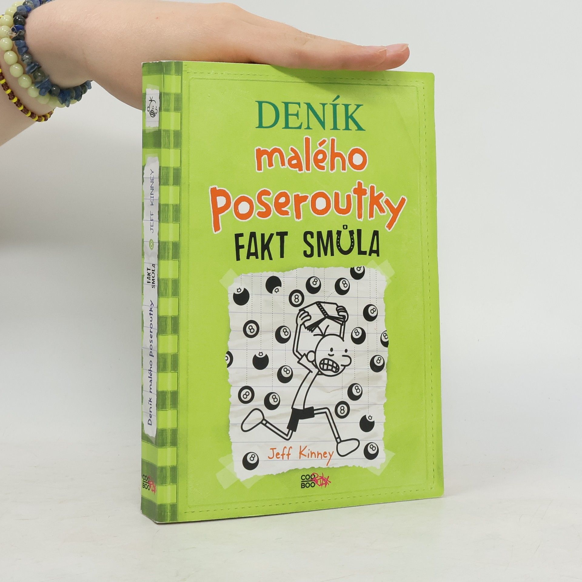 Jeff Kinney Deník malého poseroutky 8. Fakt smůla