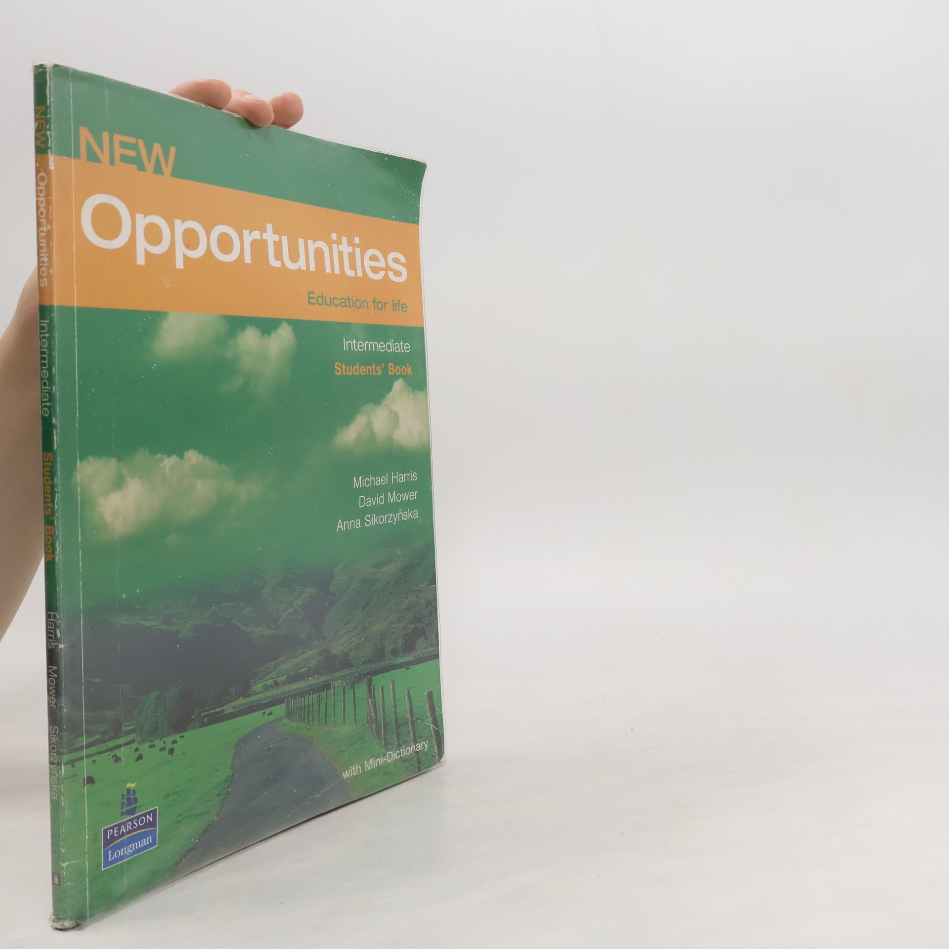 Michael Harris New Opportunities. Intermediate. Student's Book