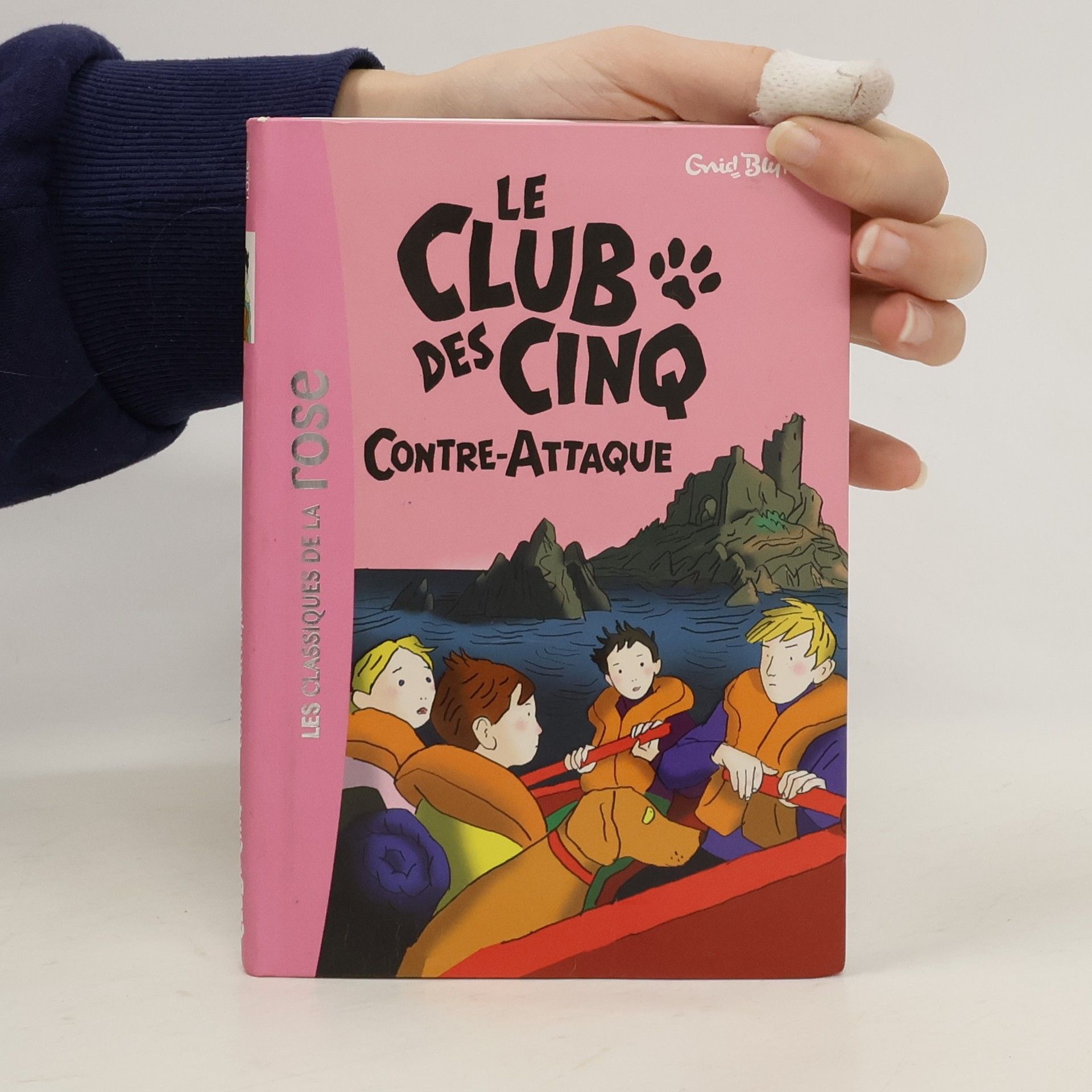 Enid Blyton Le Club des Cinq contre-attaque