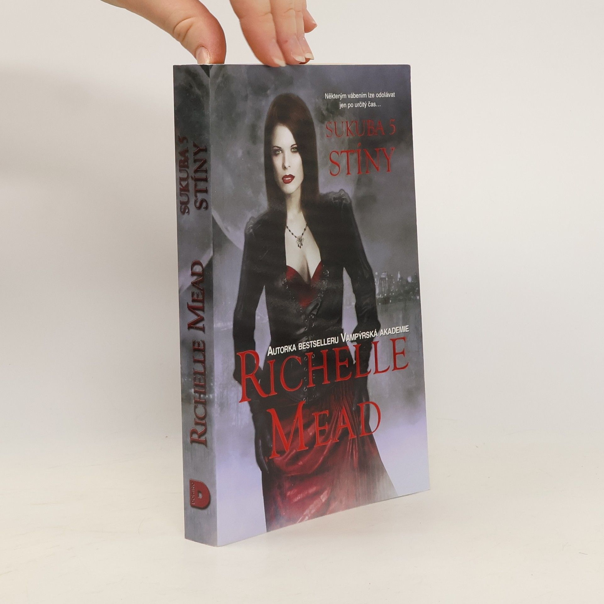 Richelle Mead Sukuba 5. Stíny