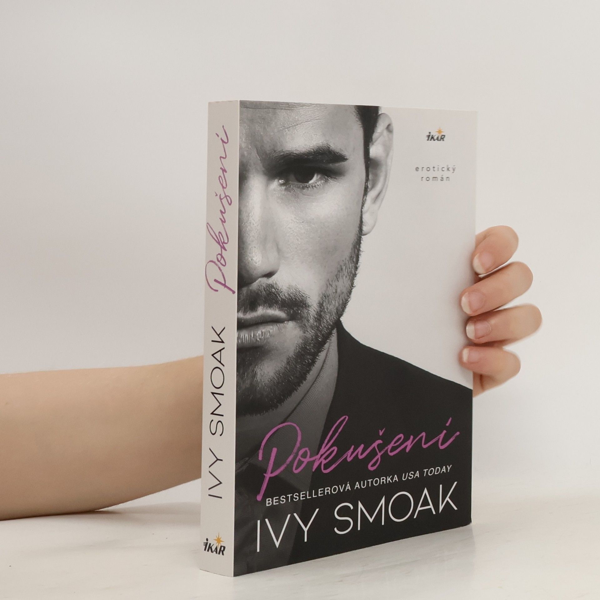 Ivy Smoak Pokušení