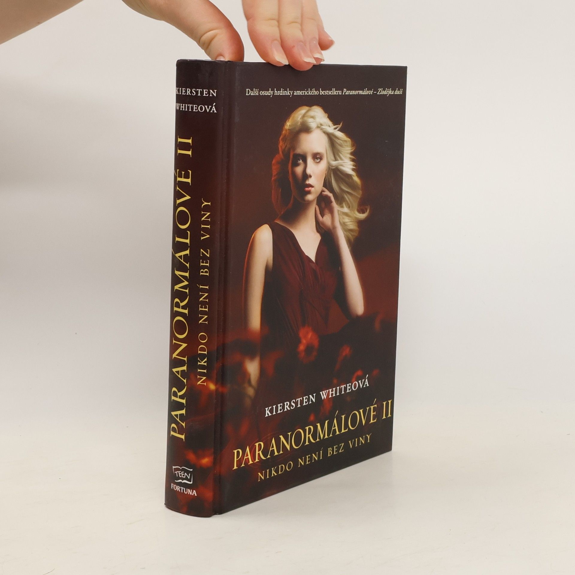 Kiersten Whiteová Paranormálové II. Nikdo není bez viny