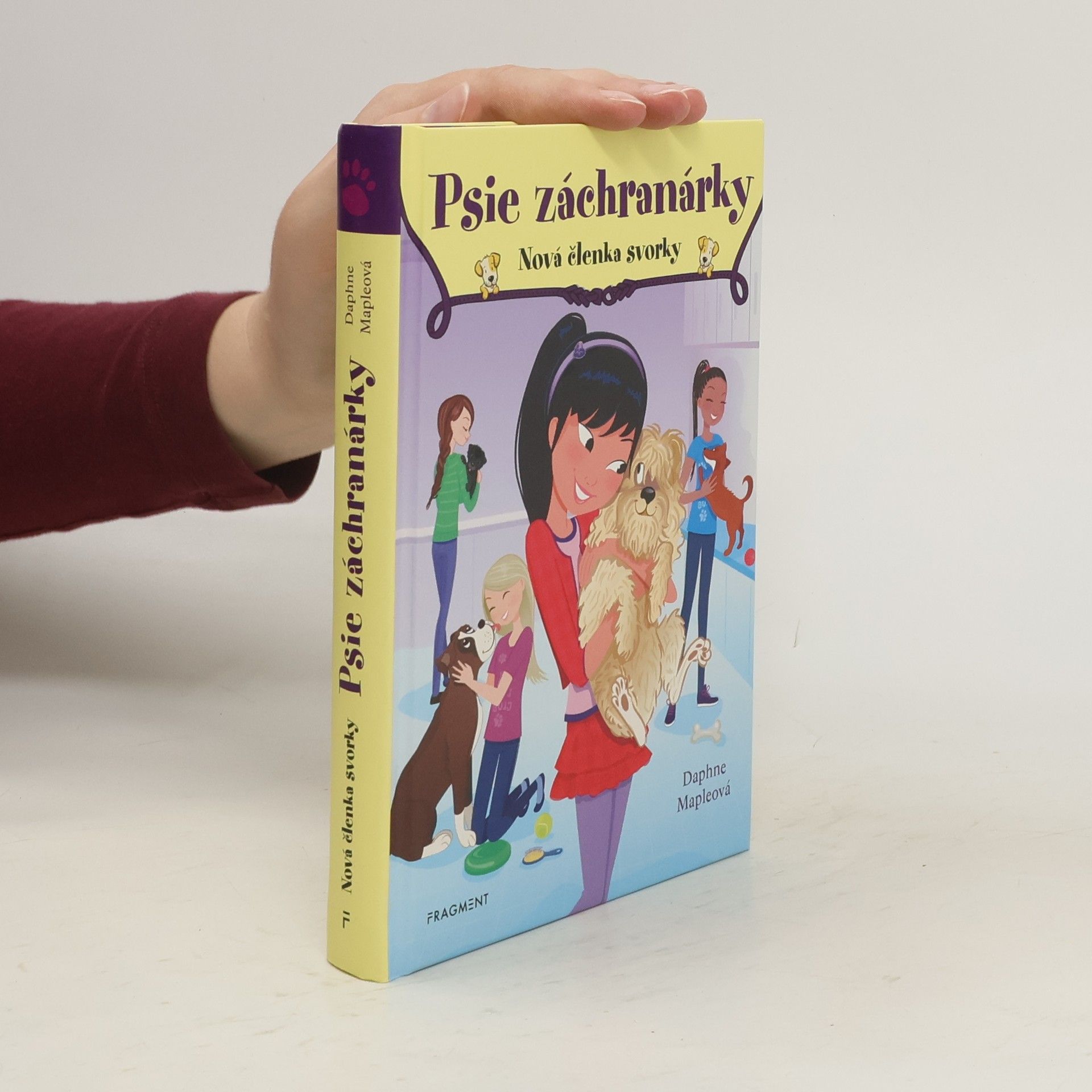 Daphne Maple Psie záchranárky : Nová členka svorky