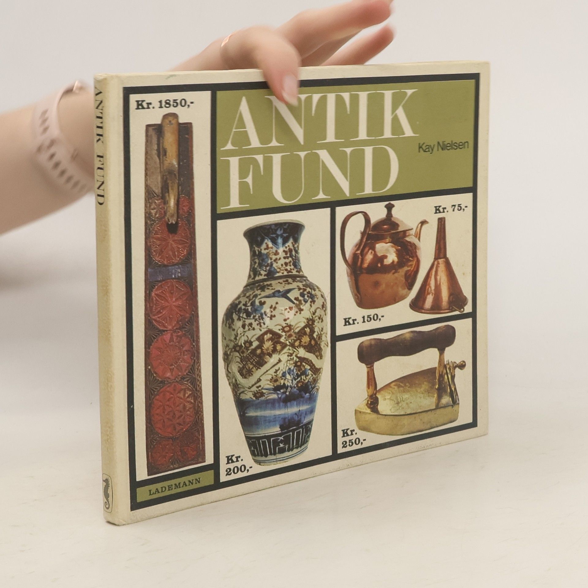 Collectif d'auteurs Antik-Fund