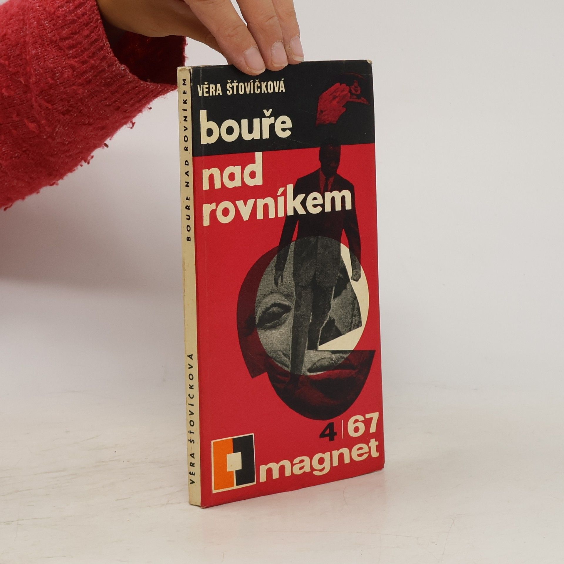 Věra Šťovíčková-Heroldová Bouře nad rovníkem