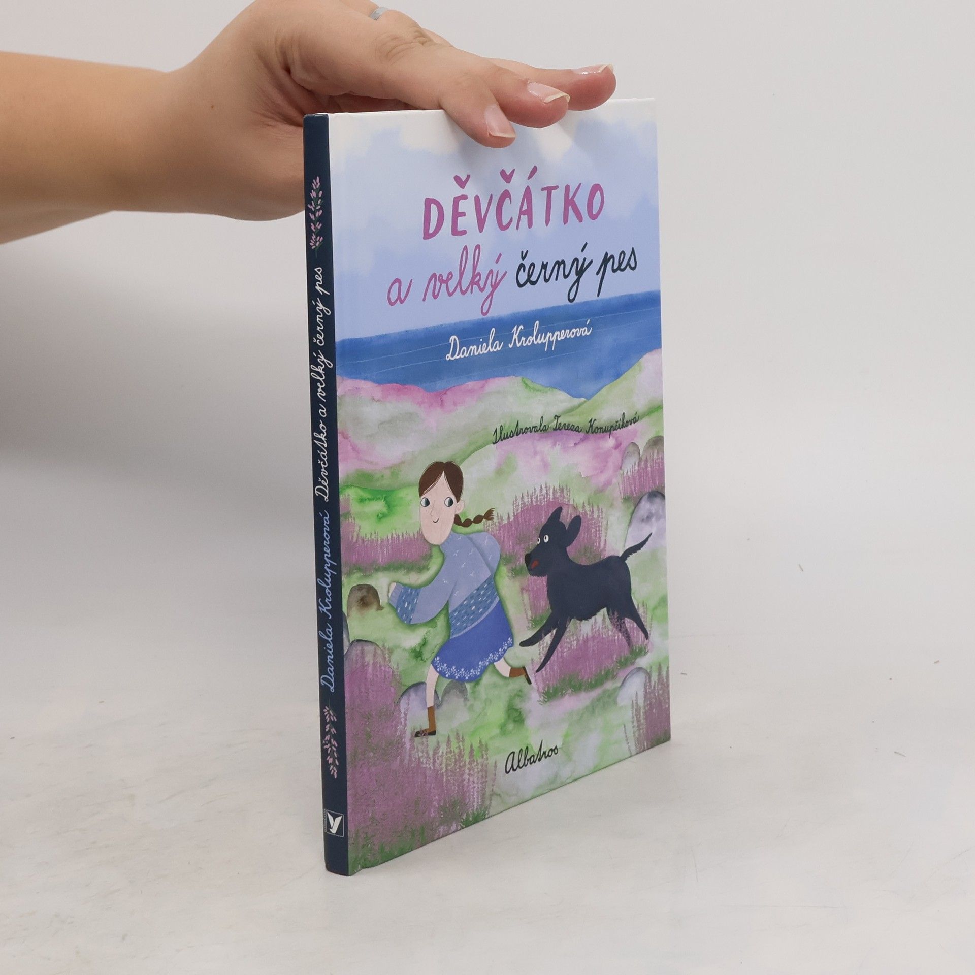 Daniela Krolupperová Děvčátko a velký černý pes