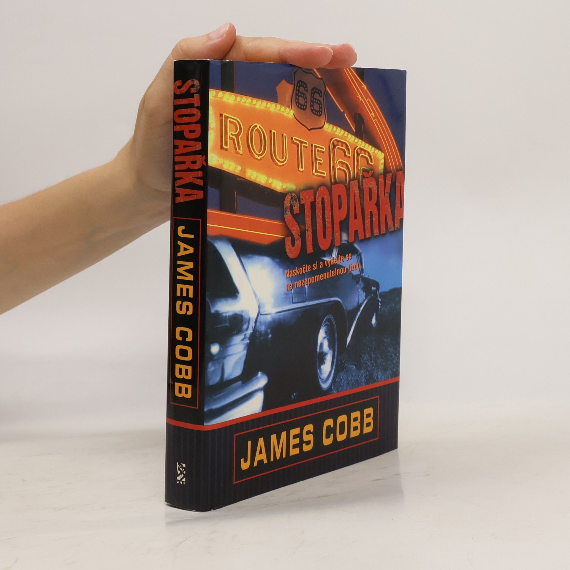 James Cobb Stopařka