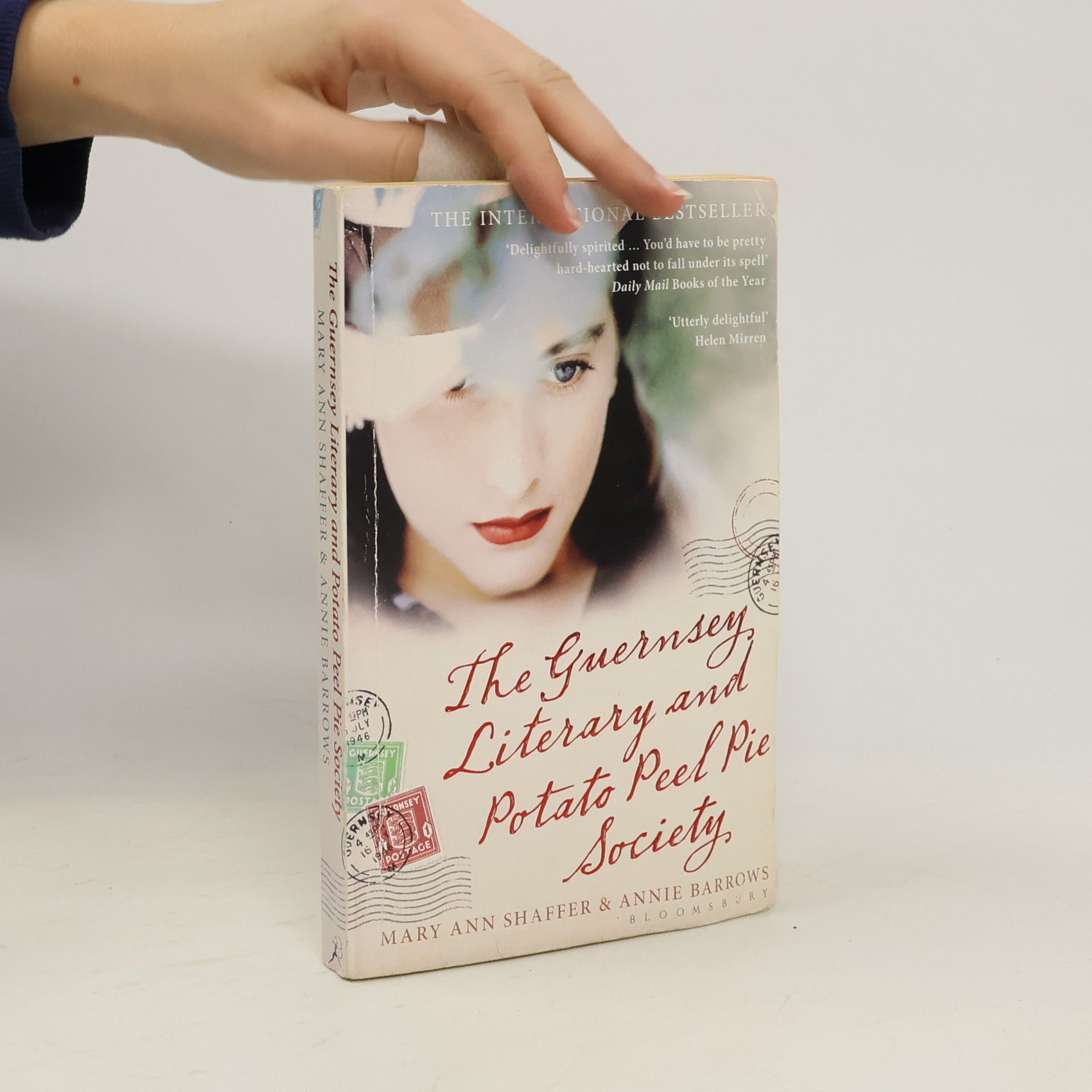 Annie Barrows The Guernsey Literary and Potato Peel Pie Society