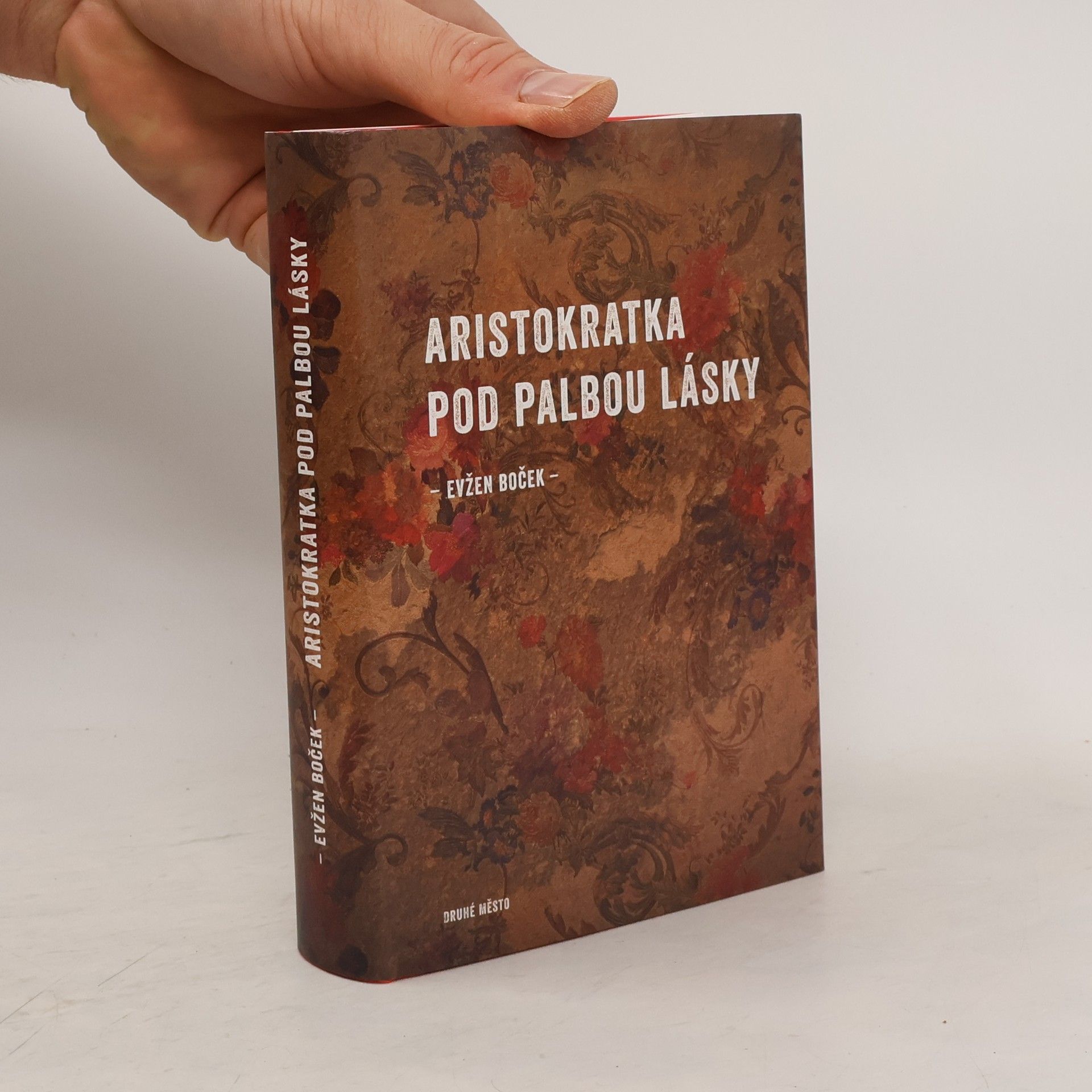 Evžen Boček Aristokratka pod palbou lásky