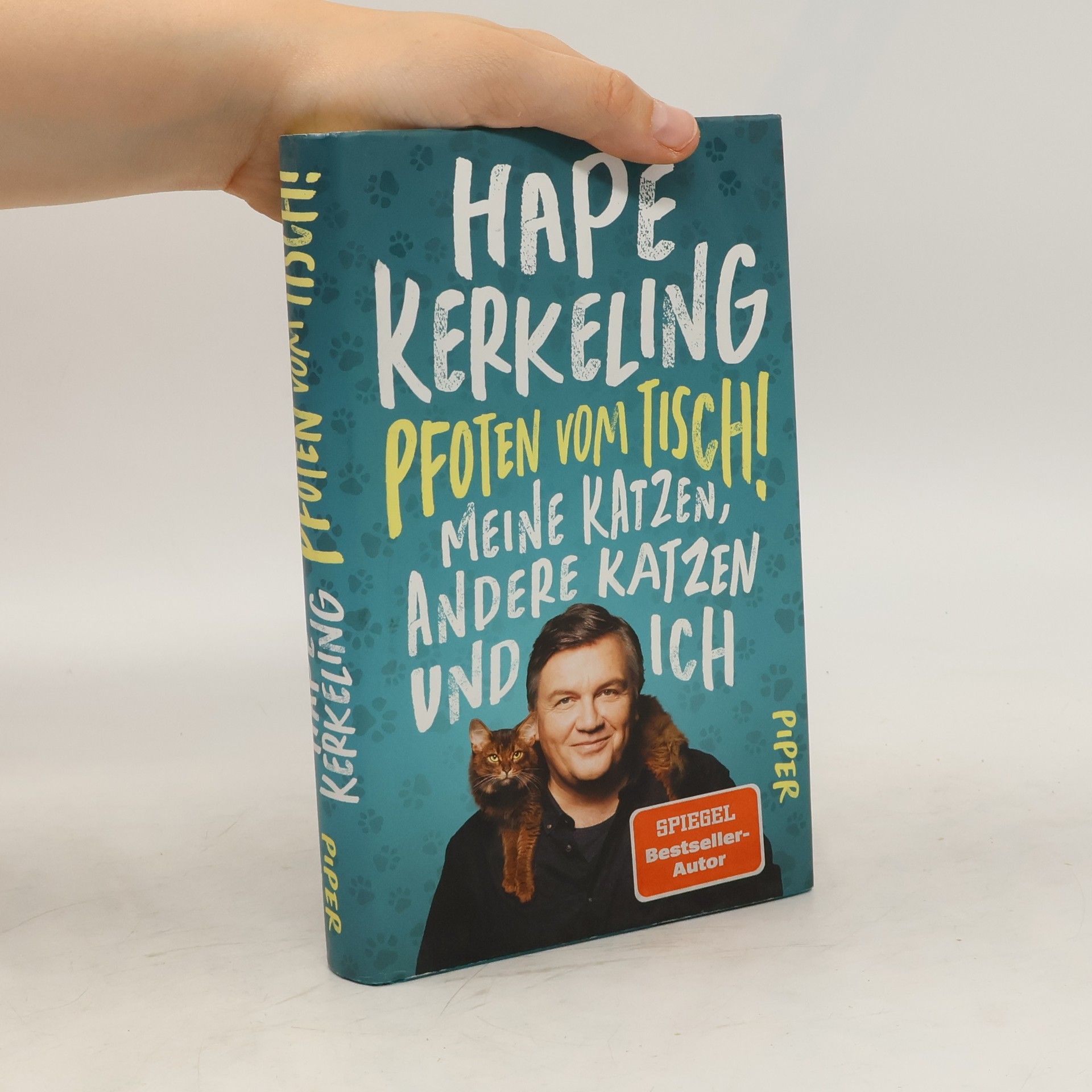 Pfoten vom Tisch! : Meine Katzen, andere Katzen und ich